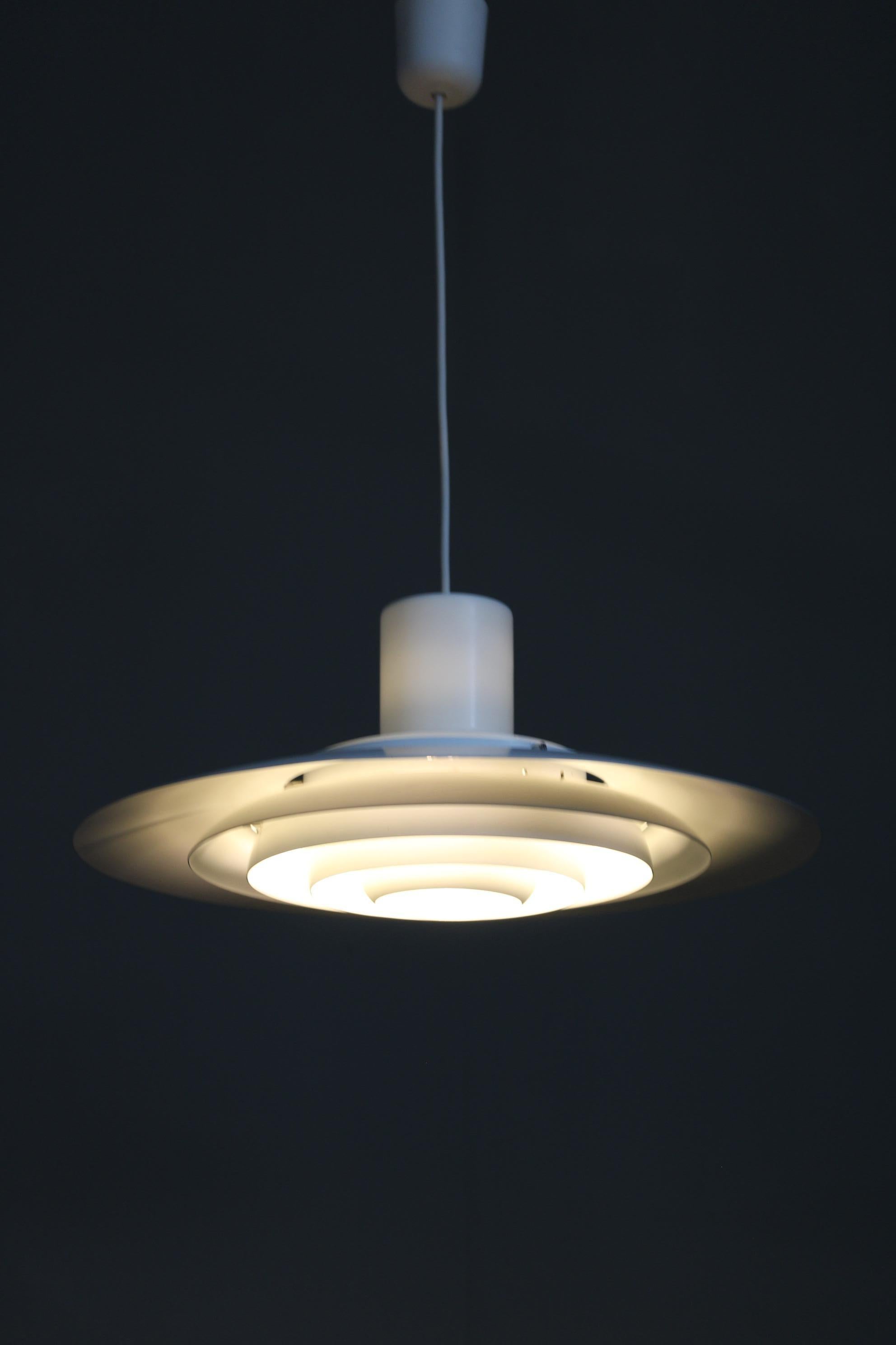 Vetro Lampada a sospensione degli anni '60 di Preben Fabricius & J. Kastholm per Nordisk Solar, Danimarca in vendita