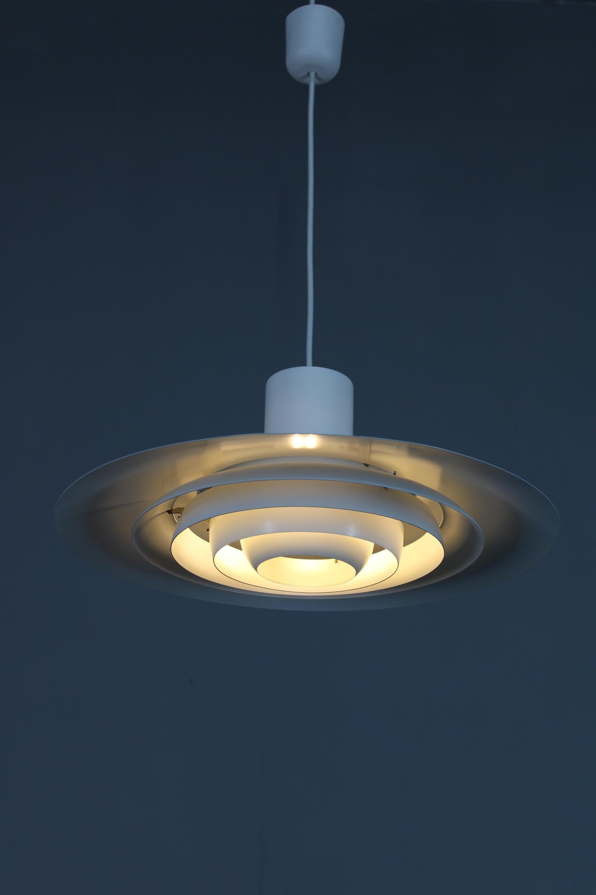 Lampada a sospensione degli anni '60 di Preben Fabricius & J. Kastholm per Nordisk Solar, Danimarca in vendita 1