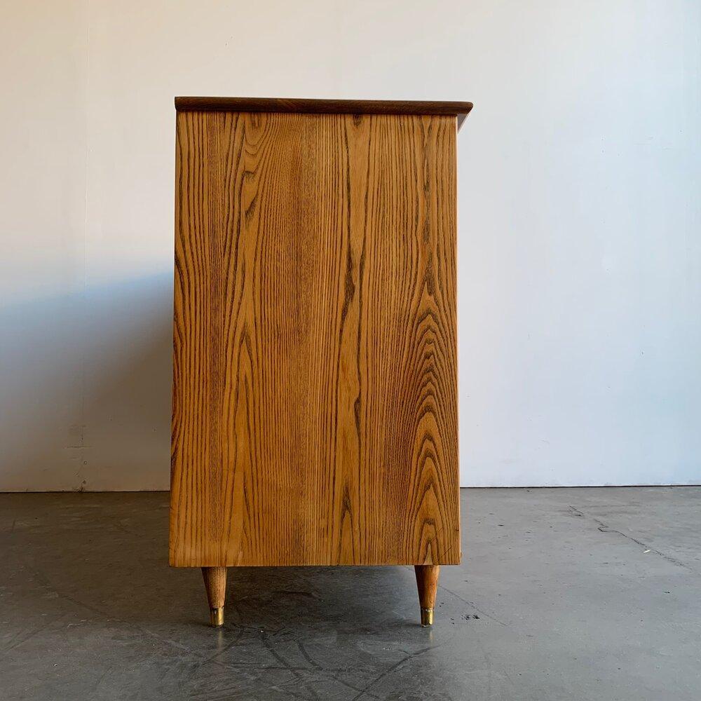 1960s Prelude Dresser in Solid Oak 1