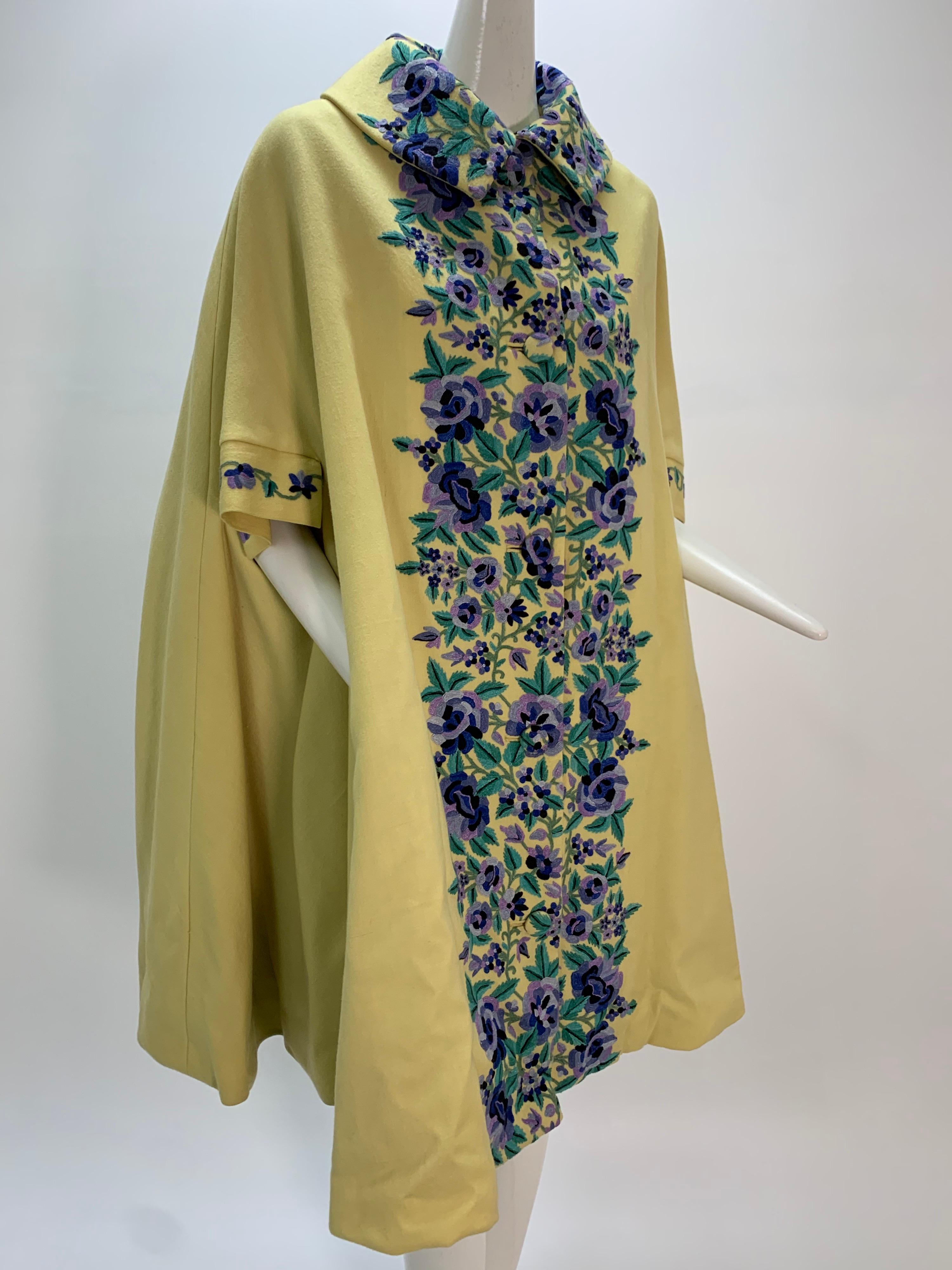 1960s Profils Du Monde Citrine Wool Swing Coat W/ Crewel Floral Embroidery Front For Sale 7