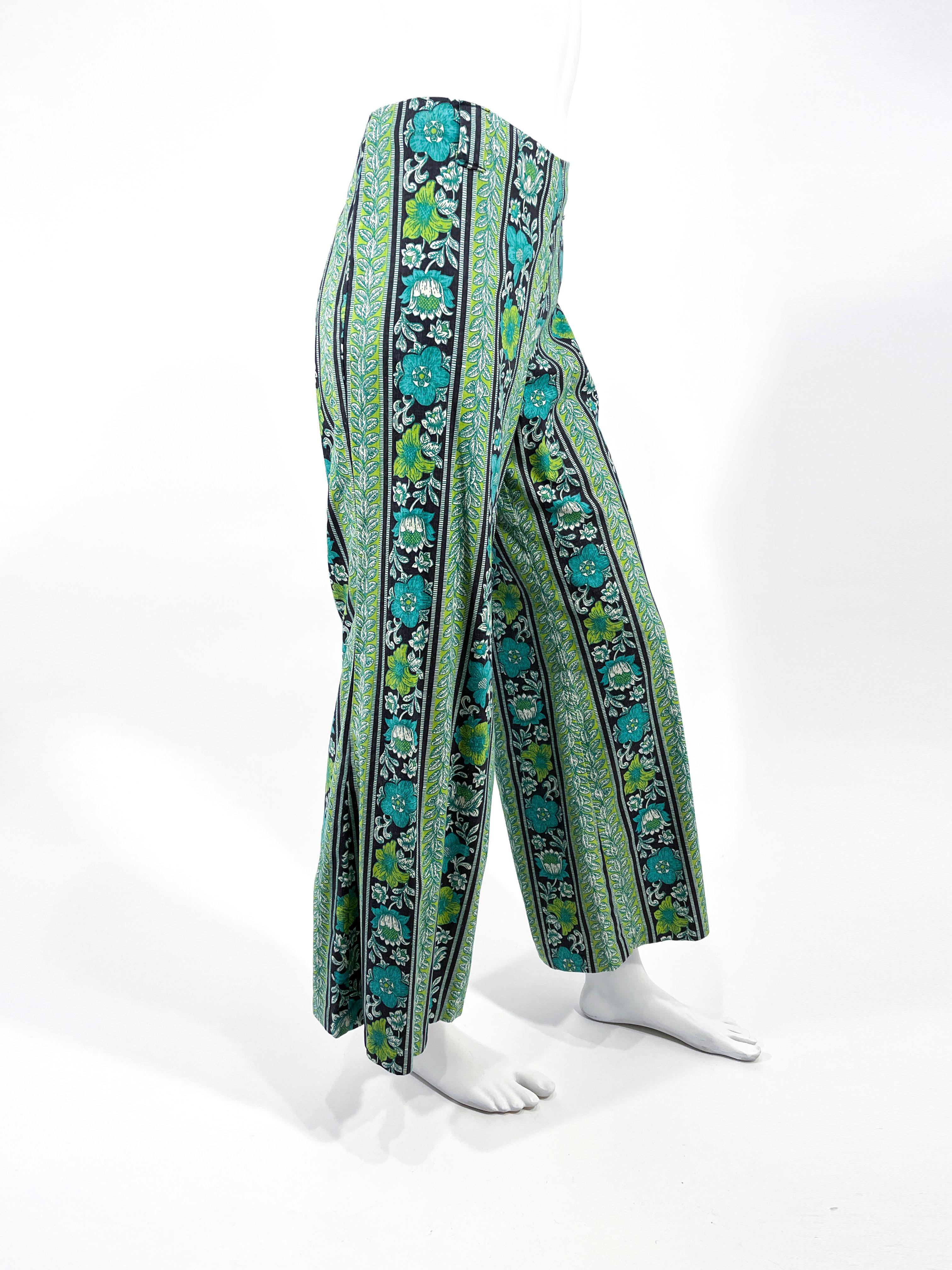1960s Psychedelic Printed Flared Hip Hugger Pants In Good Condition For Sale In San Francisco, CA