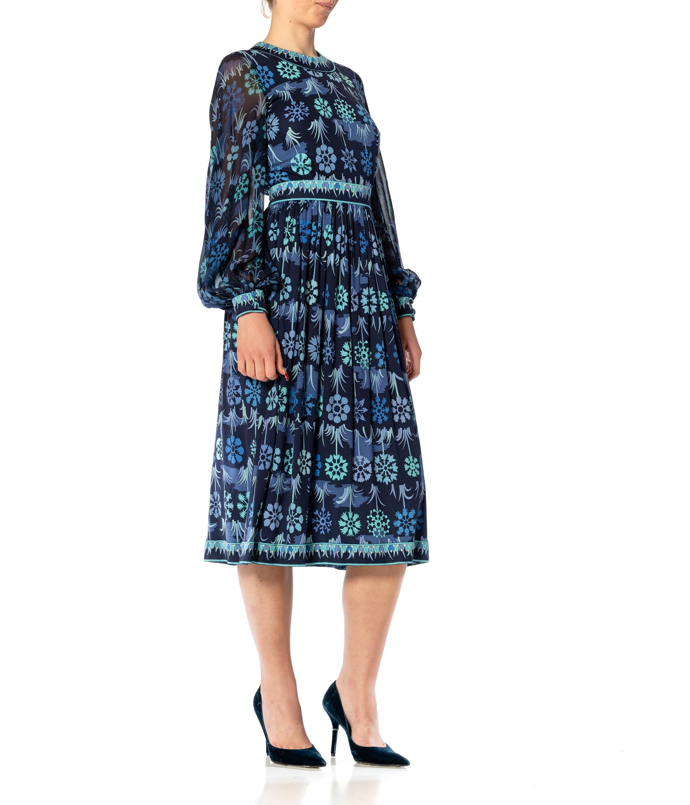 1960S PUCCI Style Mixed Blues Silk Jersey Dress With Chiffon Sleeves & Couture  For Sale 7