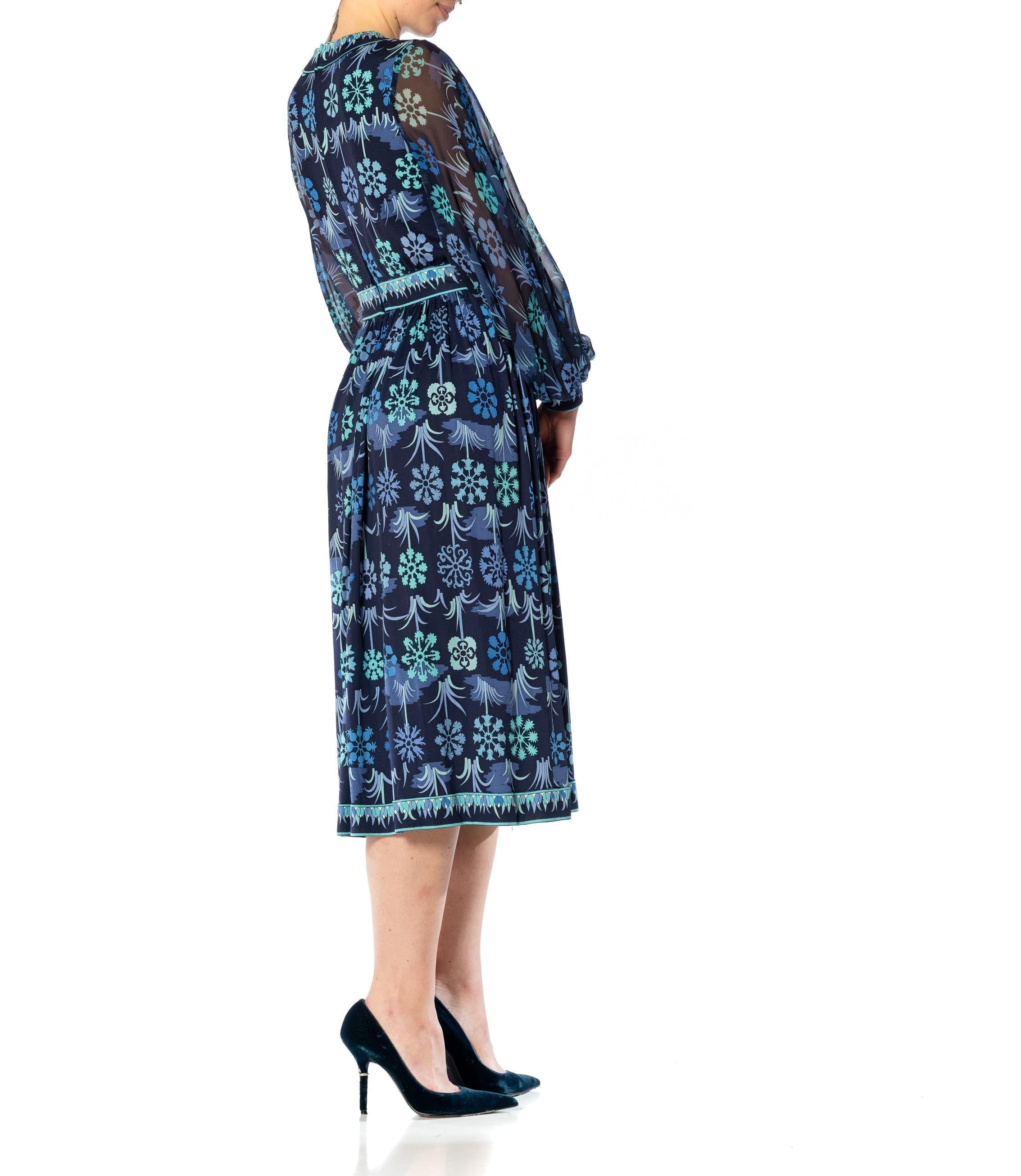 1960S PUCCI Style Mixed Blues Silk Jersey Dress With Chiffon Sleeves & Couture  For Sale 8