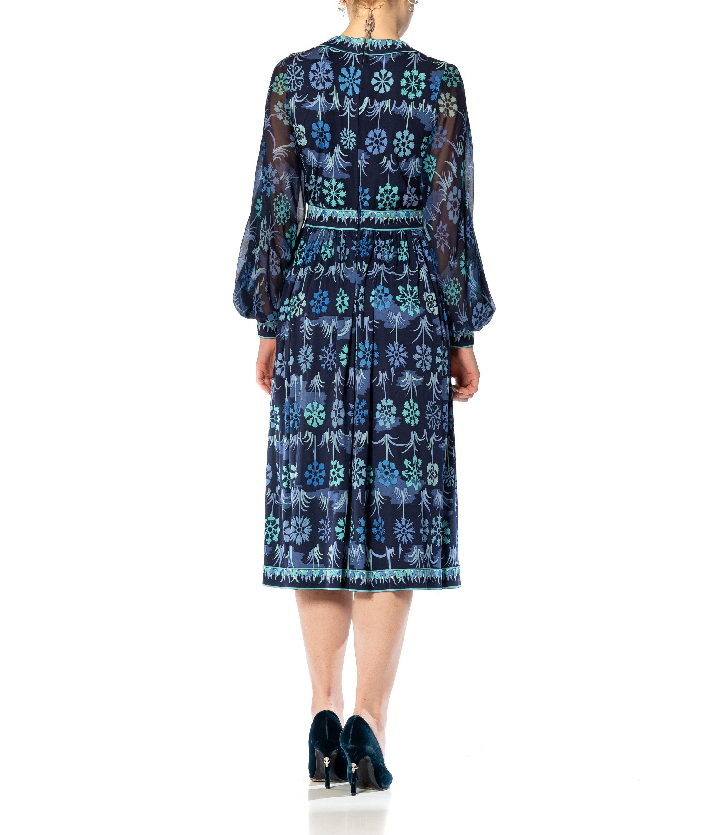 1960S PUCCI Style Mixed Blues Silk Jersey Dress With Chiffon Sleeves & Couture  For Sale 10