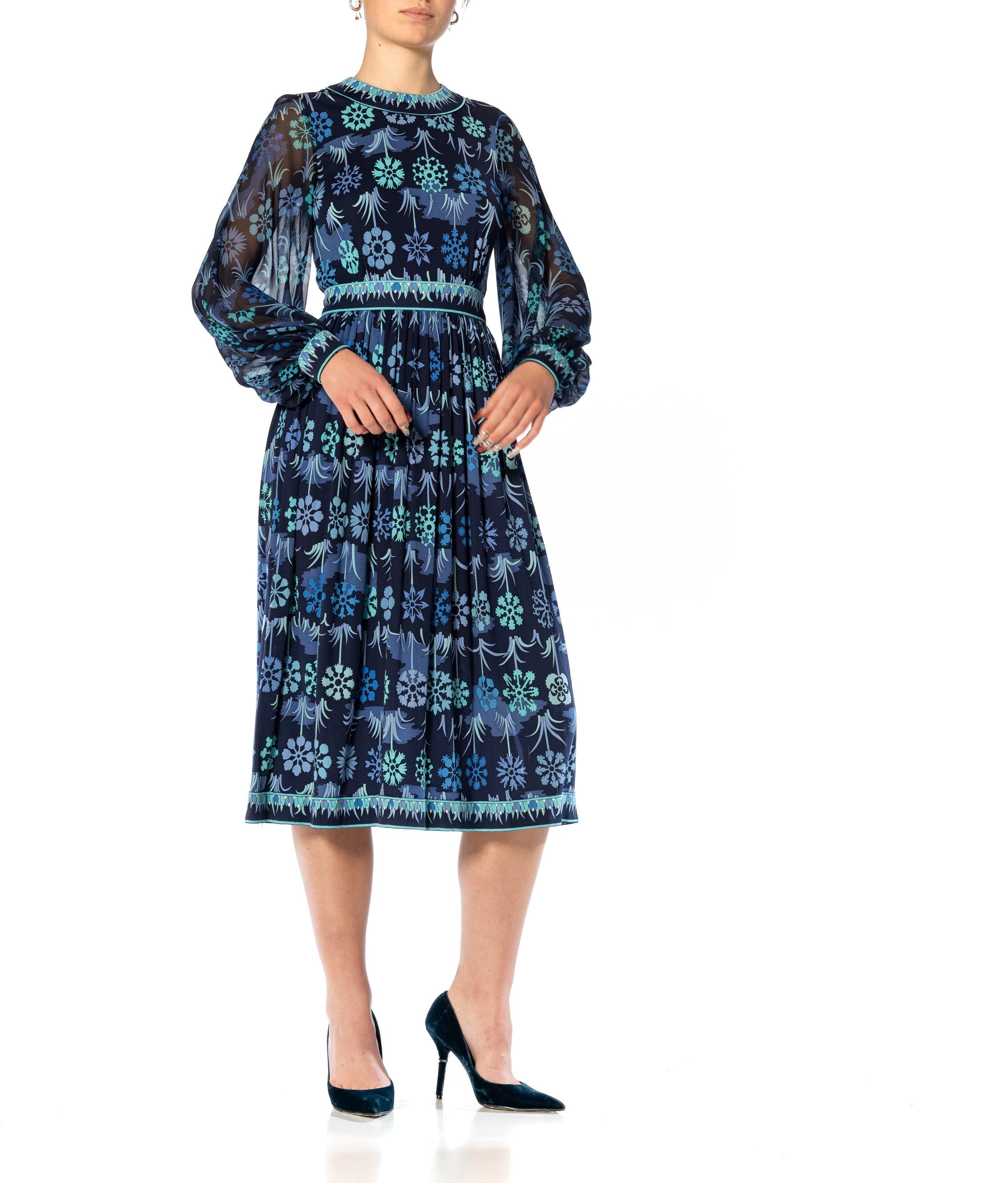 1960S PUCCI Style Mixed Blues Silk Jersey Dress With Chiffon Sleeves & Couture  For Sale 3