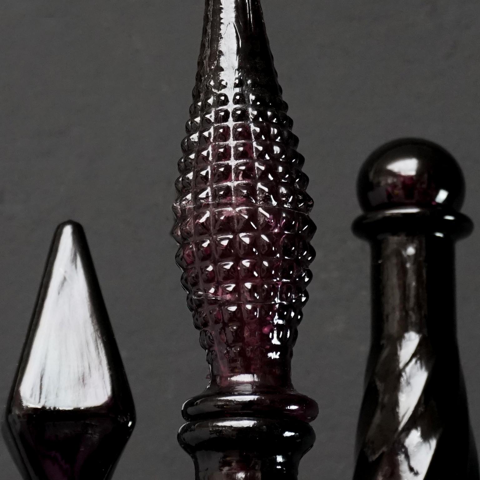 1960s Purple Glass Set of Ten Italian Empoli Genie Bottles, Vases and Candy Jars en vente 7