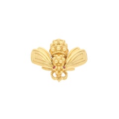 1960s Queen Bee with Ruby Eyes Brooch in Yellow Gold