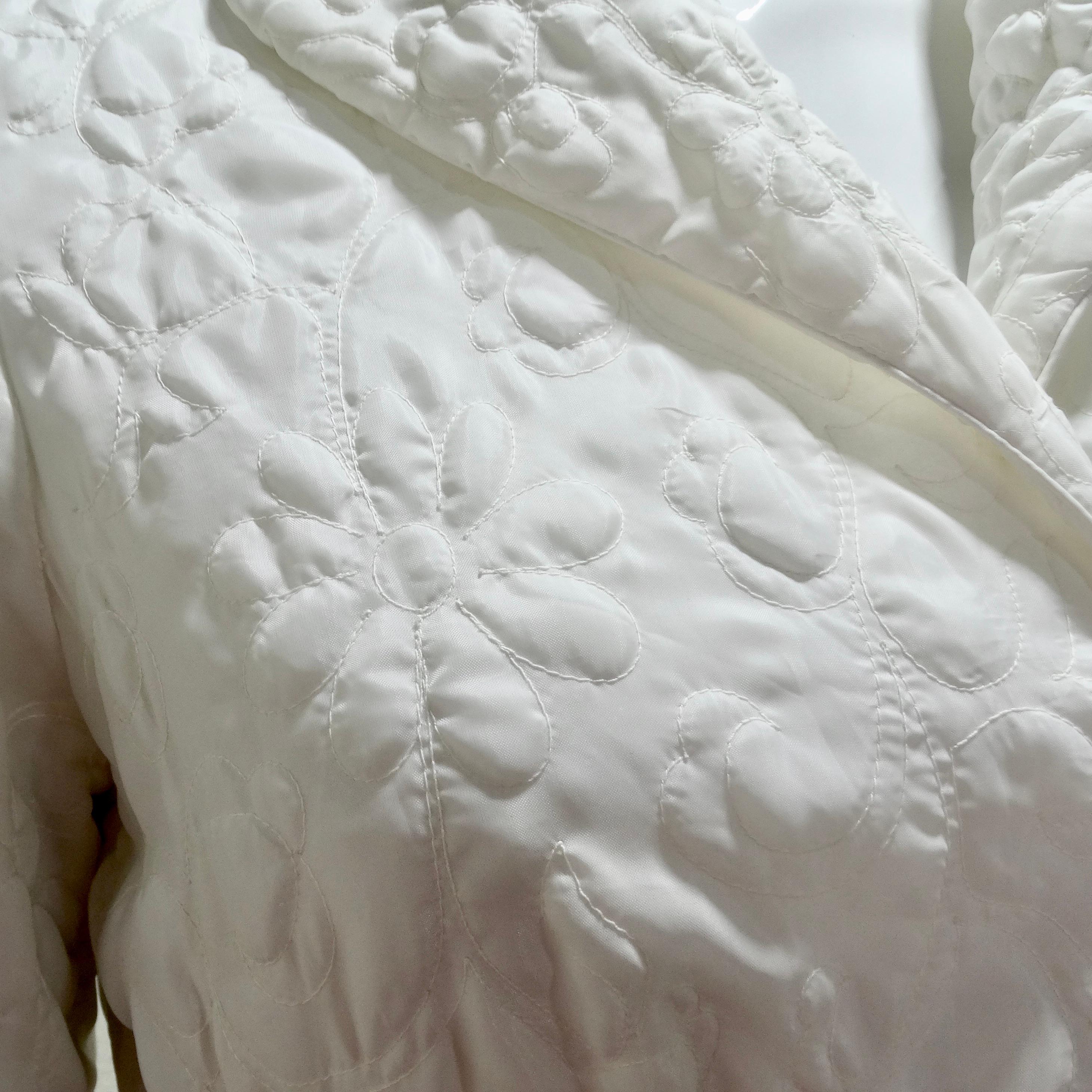 1960er Jahre Gesteppte schwarz-weiße Robe im Zustand „Hervorragend“ im Angebot in Scottsdale, AZ