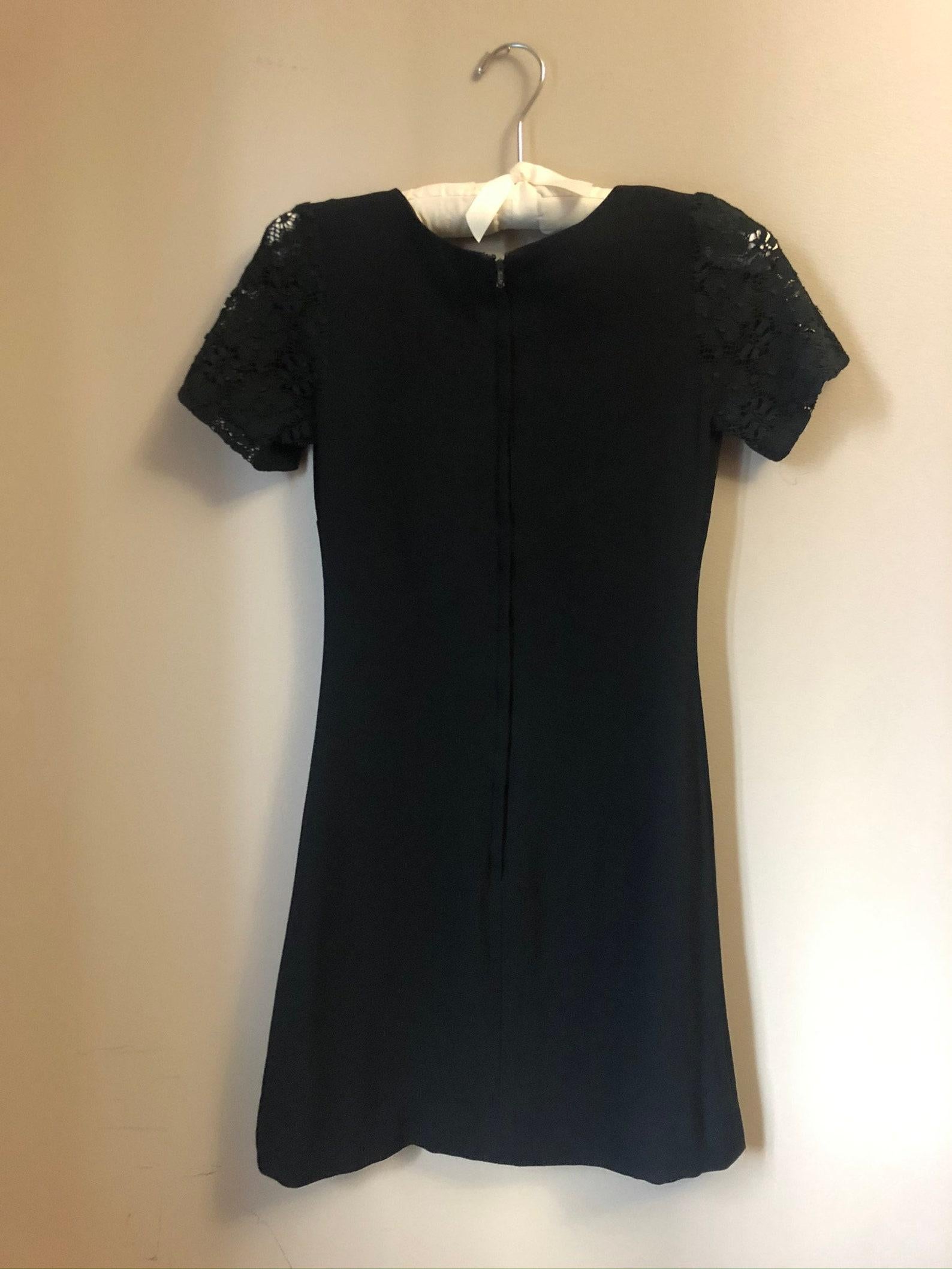 1960s Radley of London black mini dress For Sale 5