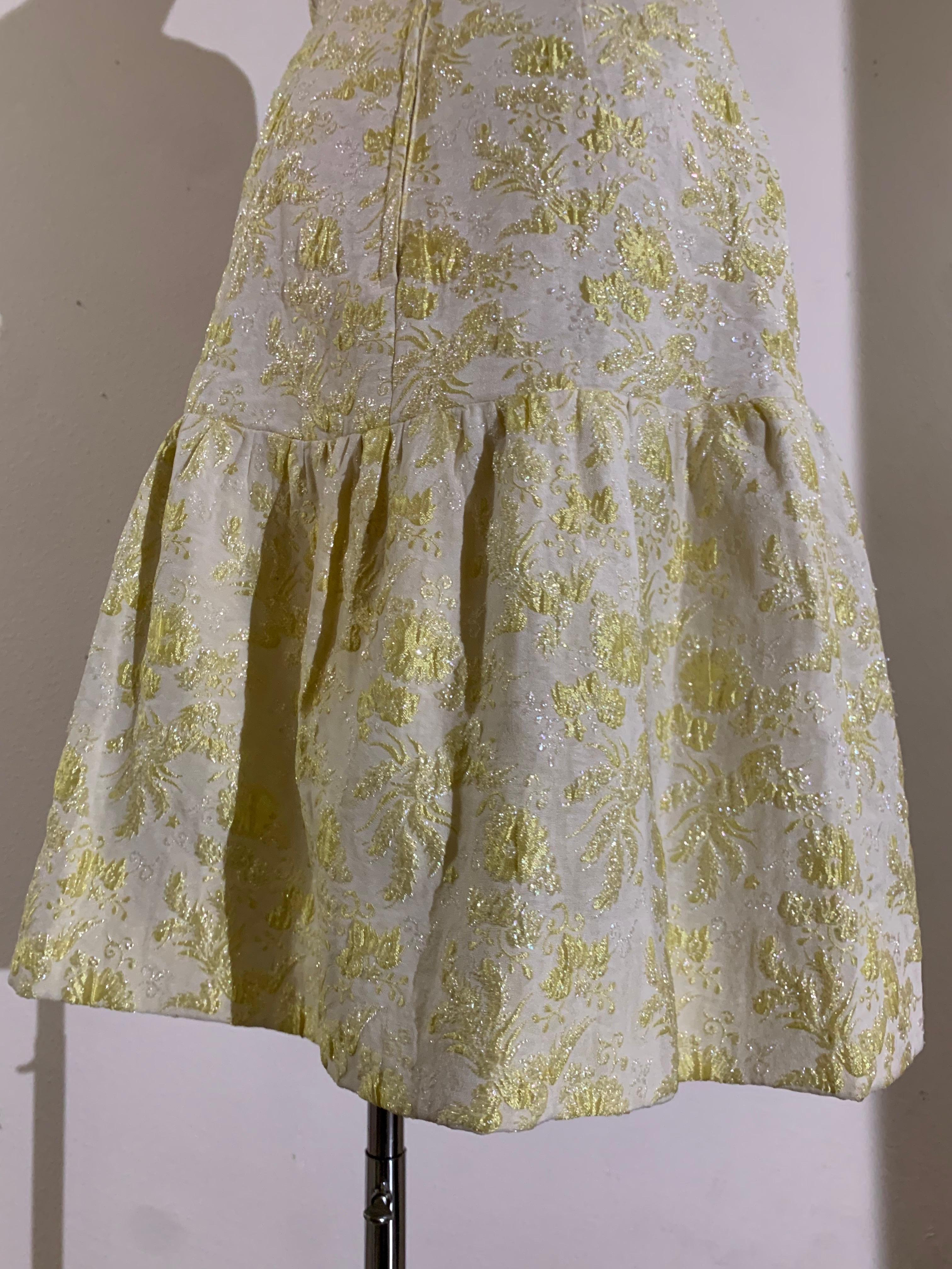 1960 Rappi Giallo pallido, broccato floreale, tubino aderente con orlo a balze in vendita 9