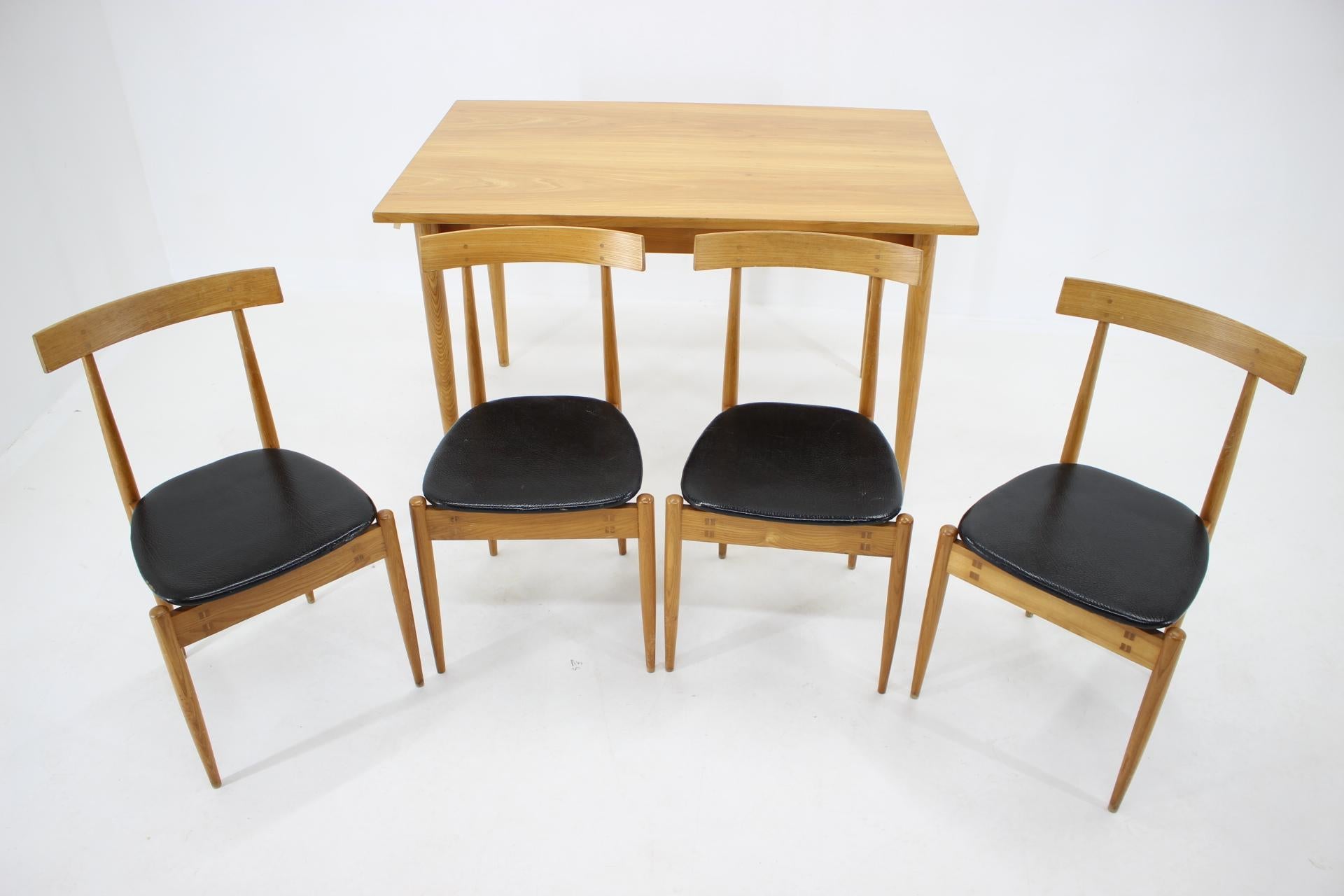 Cuir Rare ensemble de salle à manger Alan Fuchs des années 1960 par ULUV, Tchécoslovaque en vente