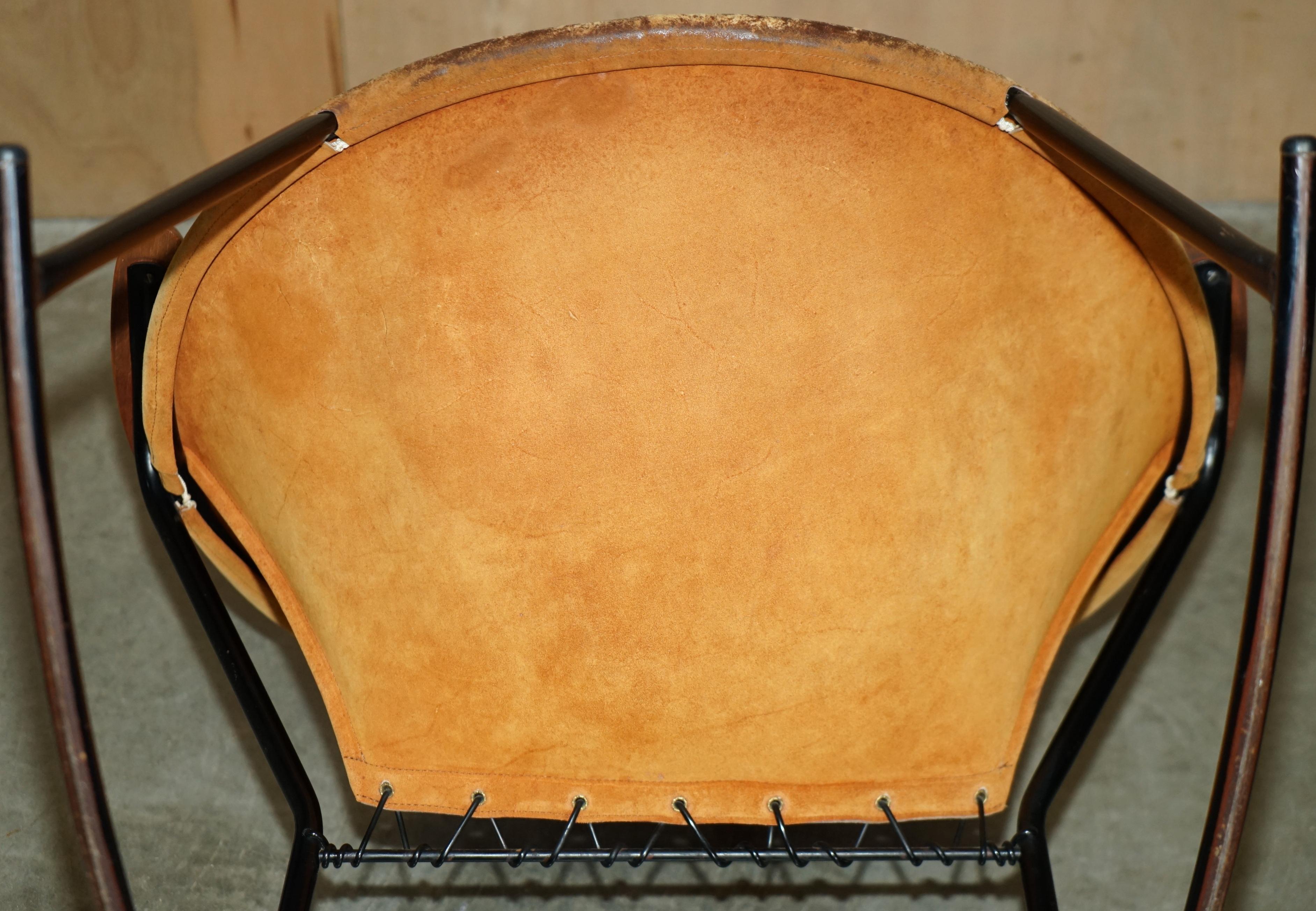 1960's RARE BALLOON LOUNGE ROCKING ARMCHAIR BY HANS OLSEN FOR WARM NORDIC For Sale 5