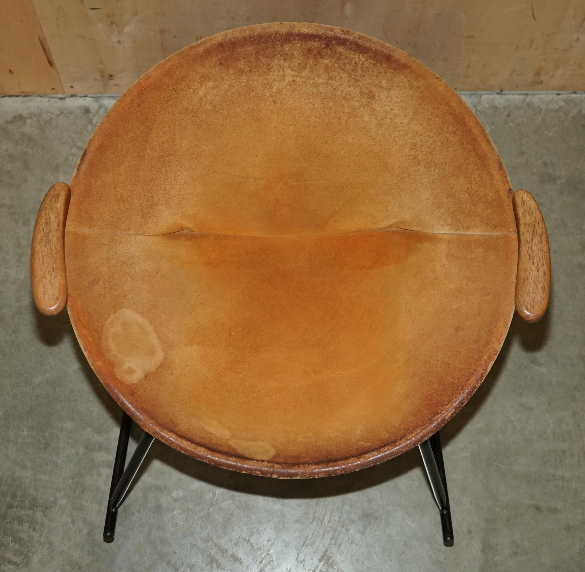 Mid-Century Modern 1960's RARE BALLOON LOUNGE ROCKING ARMCHAIR BY HANS OLSEN FOR WARM NORDIC For Sale