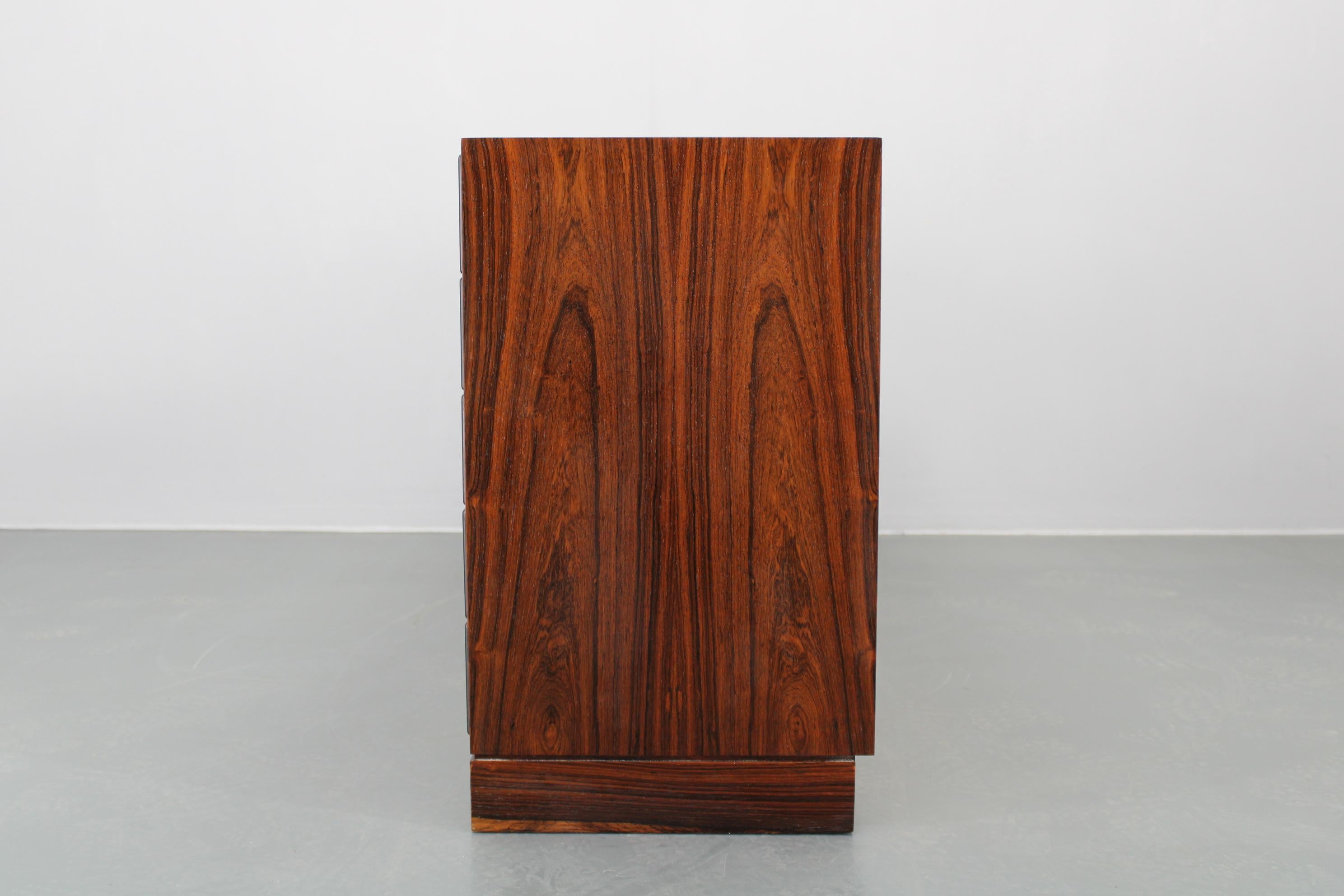 1960er Jahre Seltene Kai Winding Kommode oder Sideboard, restauriert im Angebot 3