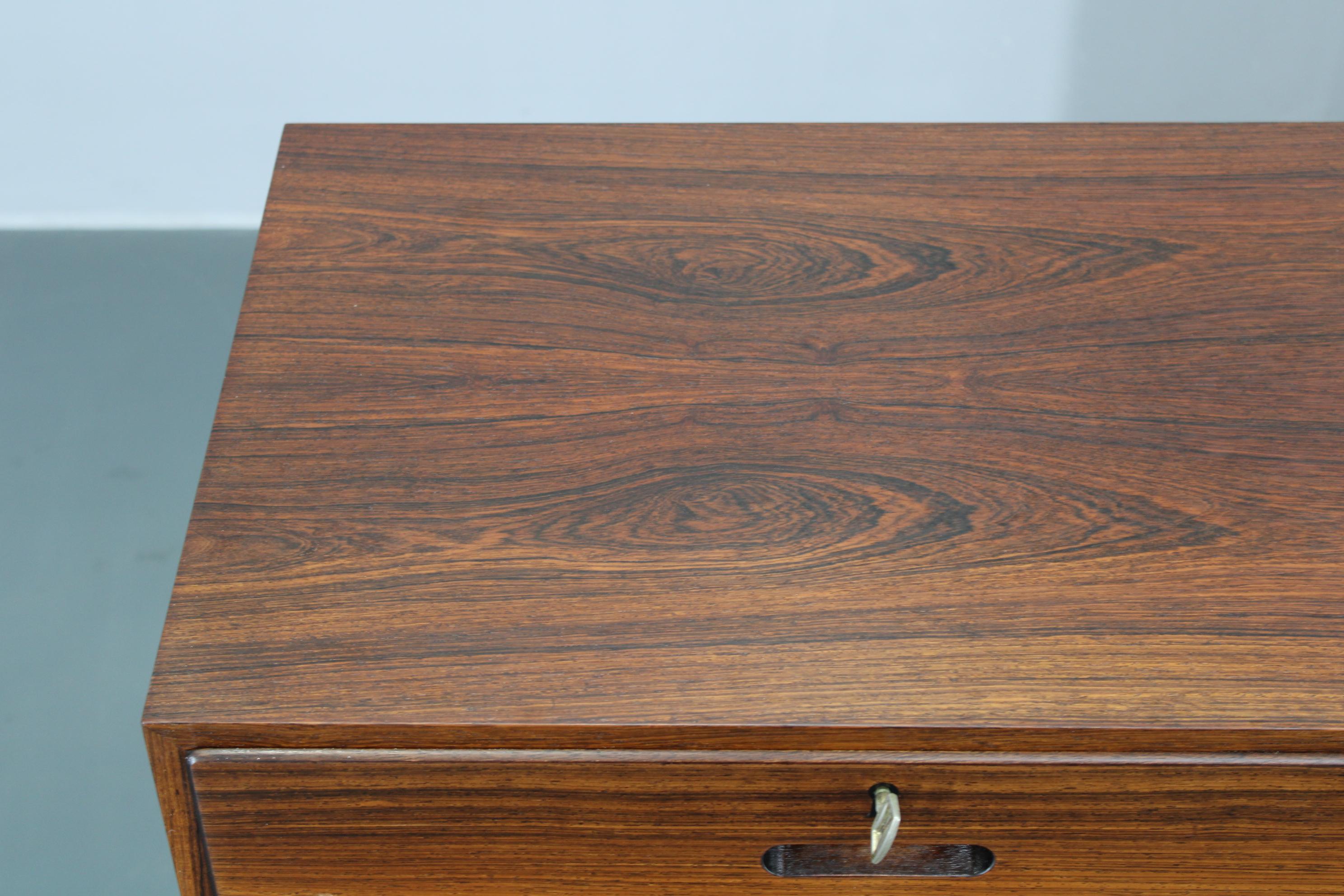 1960er Jahre Seltene Kai Winding Kommode oder Sideboard, restauriert im Angebot 1