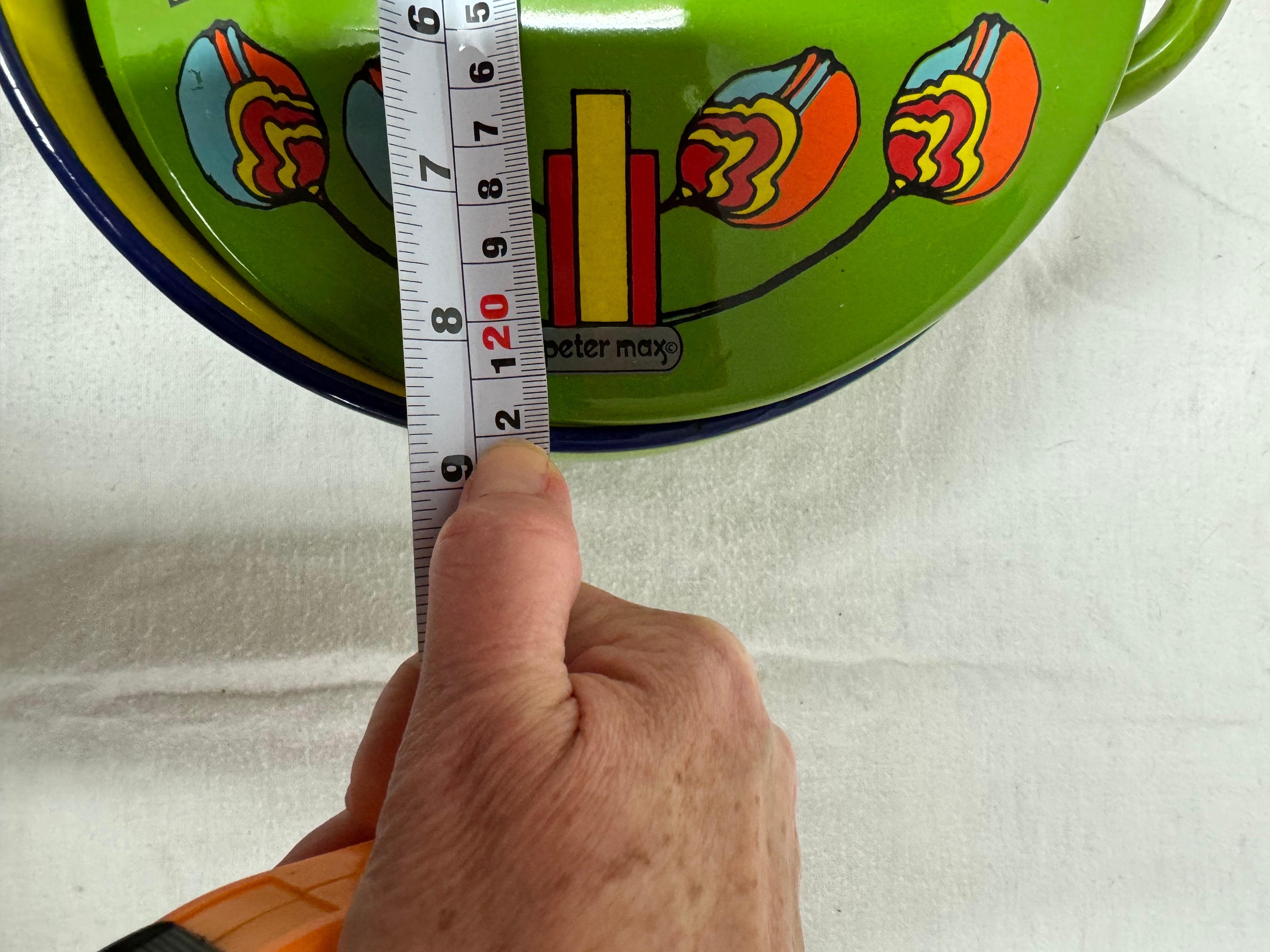 Raro recipiente esmaltado psicodélico firmado por Peter Max de los años 60 en venta 11