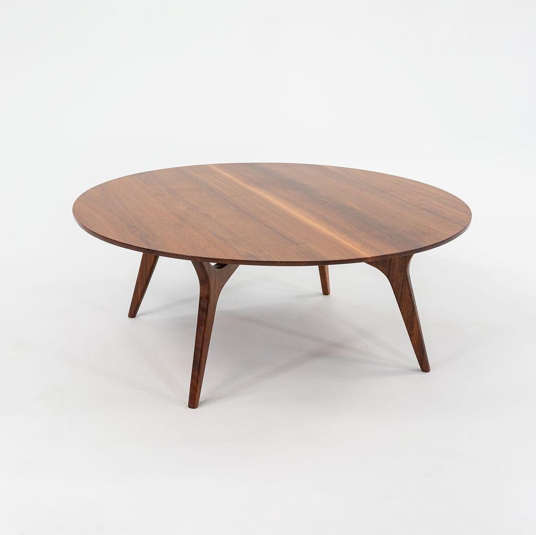 Milieu du XXe siècle 1960 Rare Studio Table Studios en noyer noir par Rude Osolnik en vente
