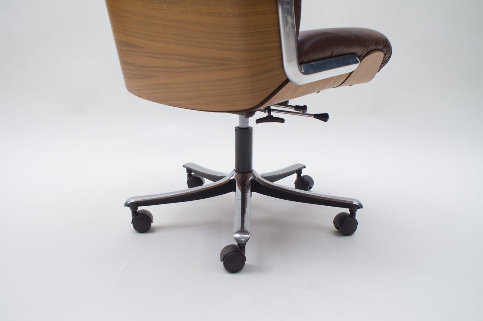 1960s Rare Swiss Swivel Leather Plywood Desk Chair by Stoll for Giroflex 7