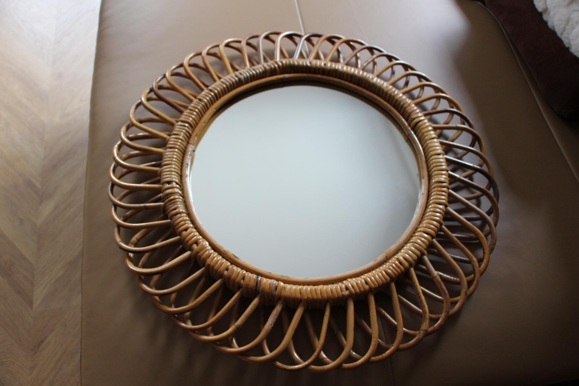 1960s Rattan and Bamboo Round Wall Mirror by Franco Albini For Sale 3