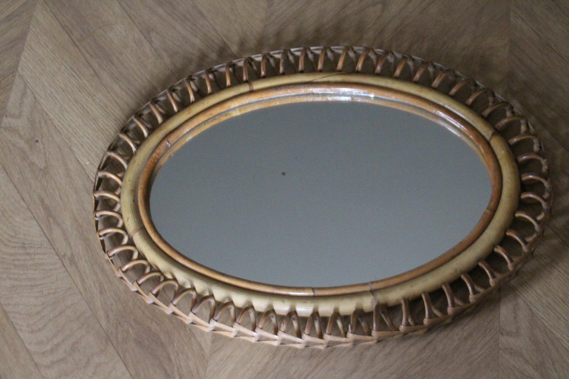 1960s Rattan and Bamboo Oval Wall Mirror by Franco Albini For Sale 2