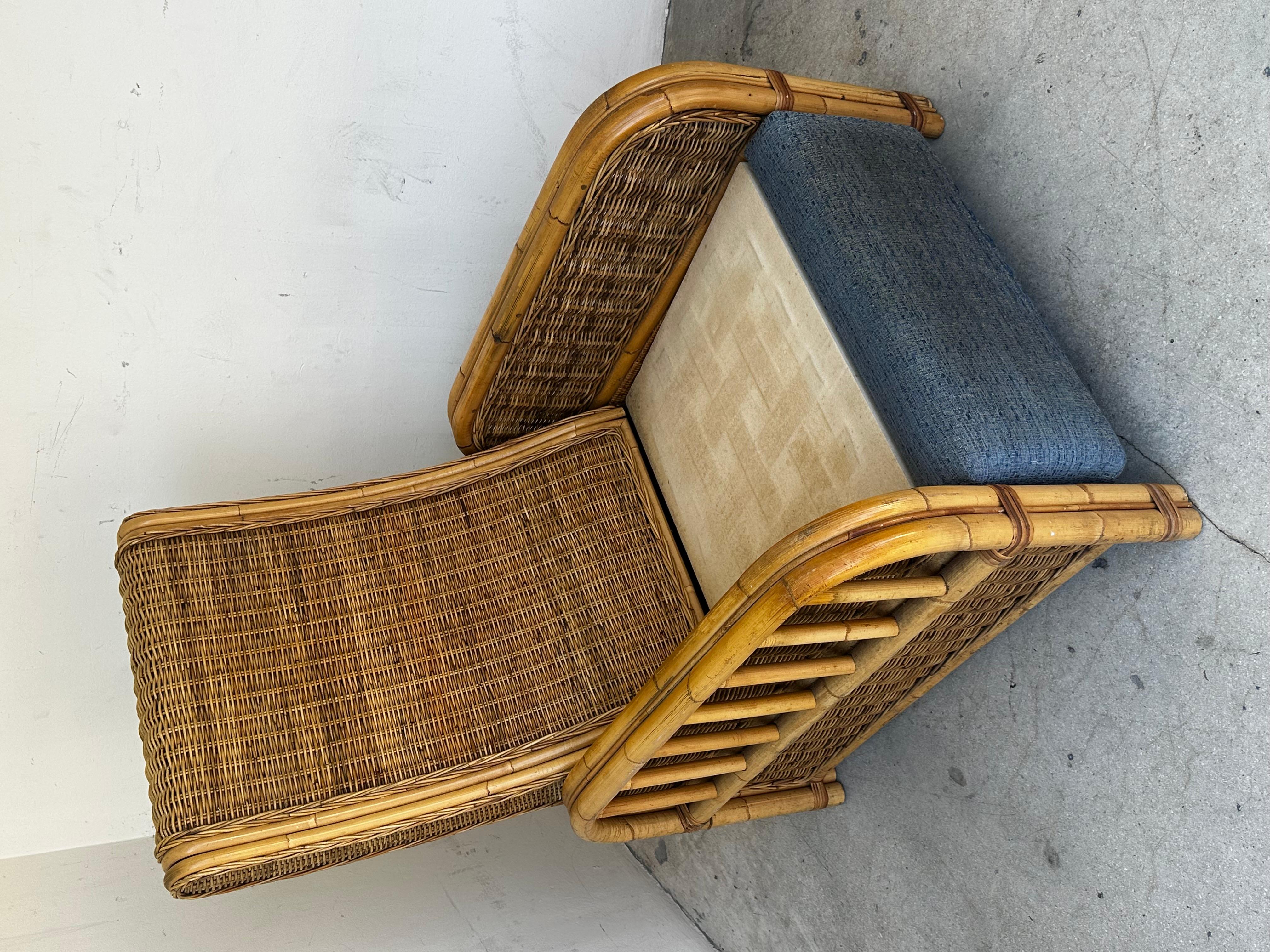 Chaise longue en rotin Cane Denim Blue des années 1960 en vente 5
