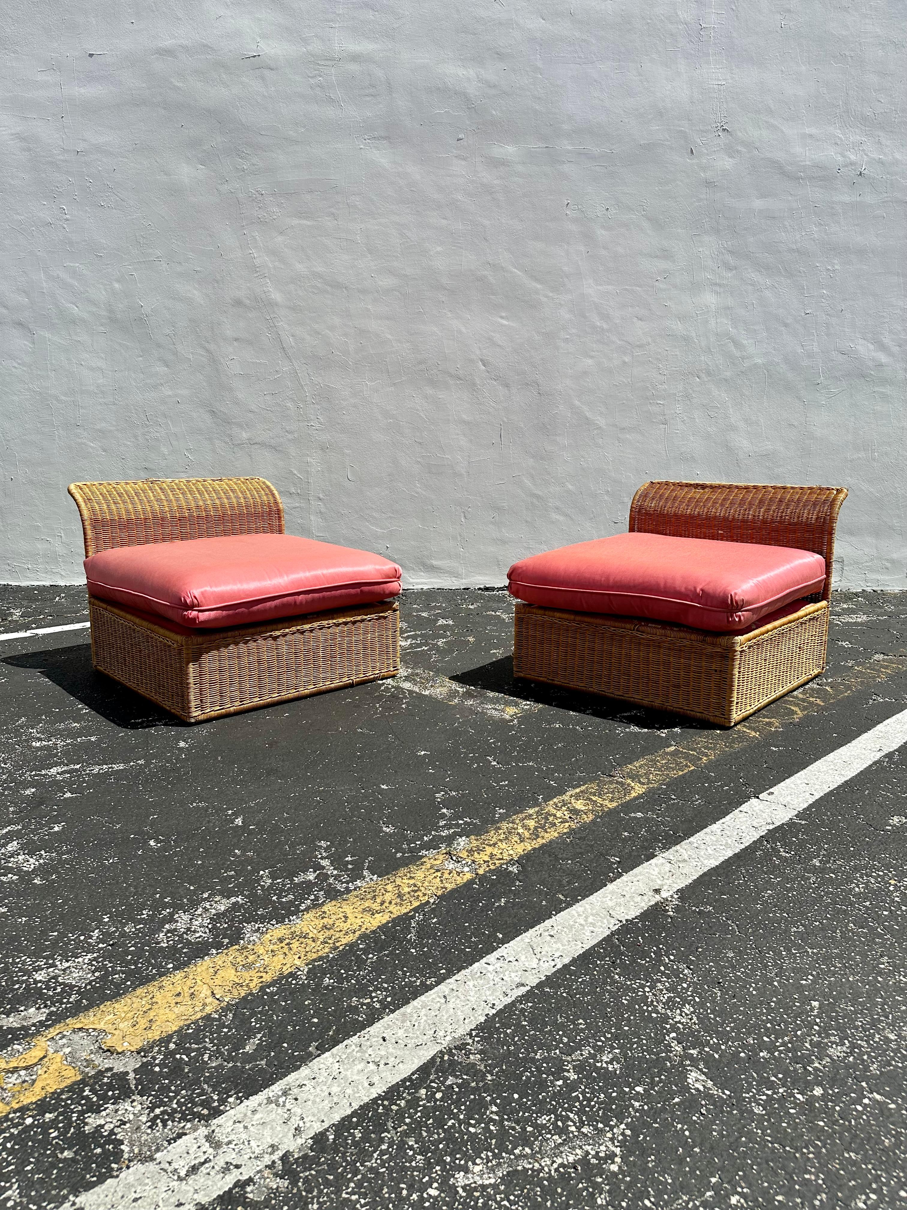 Sedie da salotto MCM in vimini e rattan rosa degli anni '60, set di 2 in vendita 6