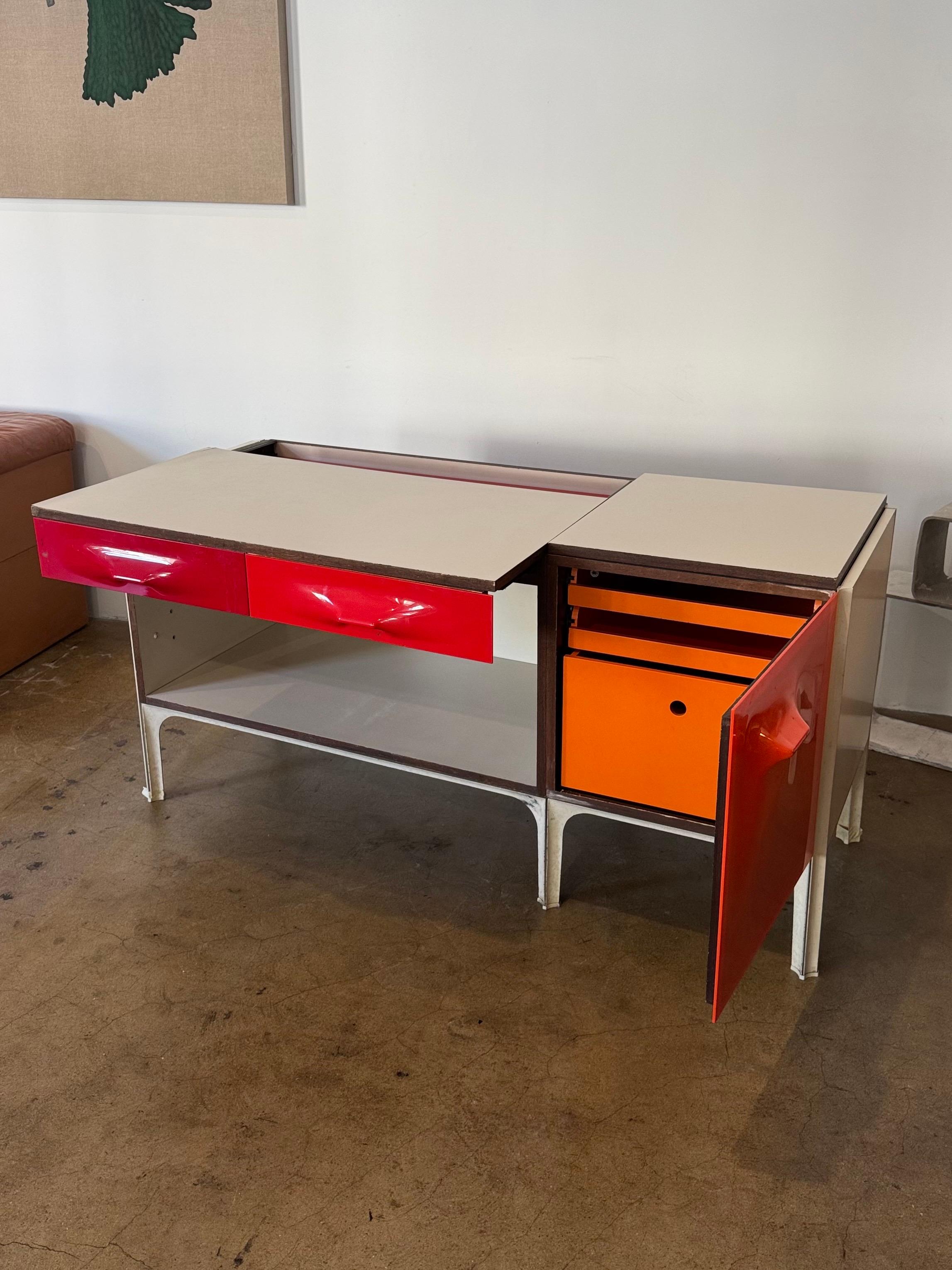 French 1960's Raymond Loewy DF 2000 Sliding Top Desk For Sale