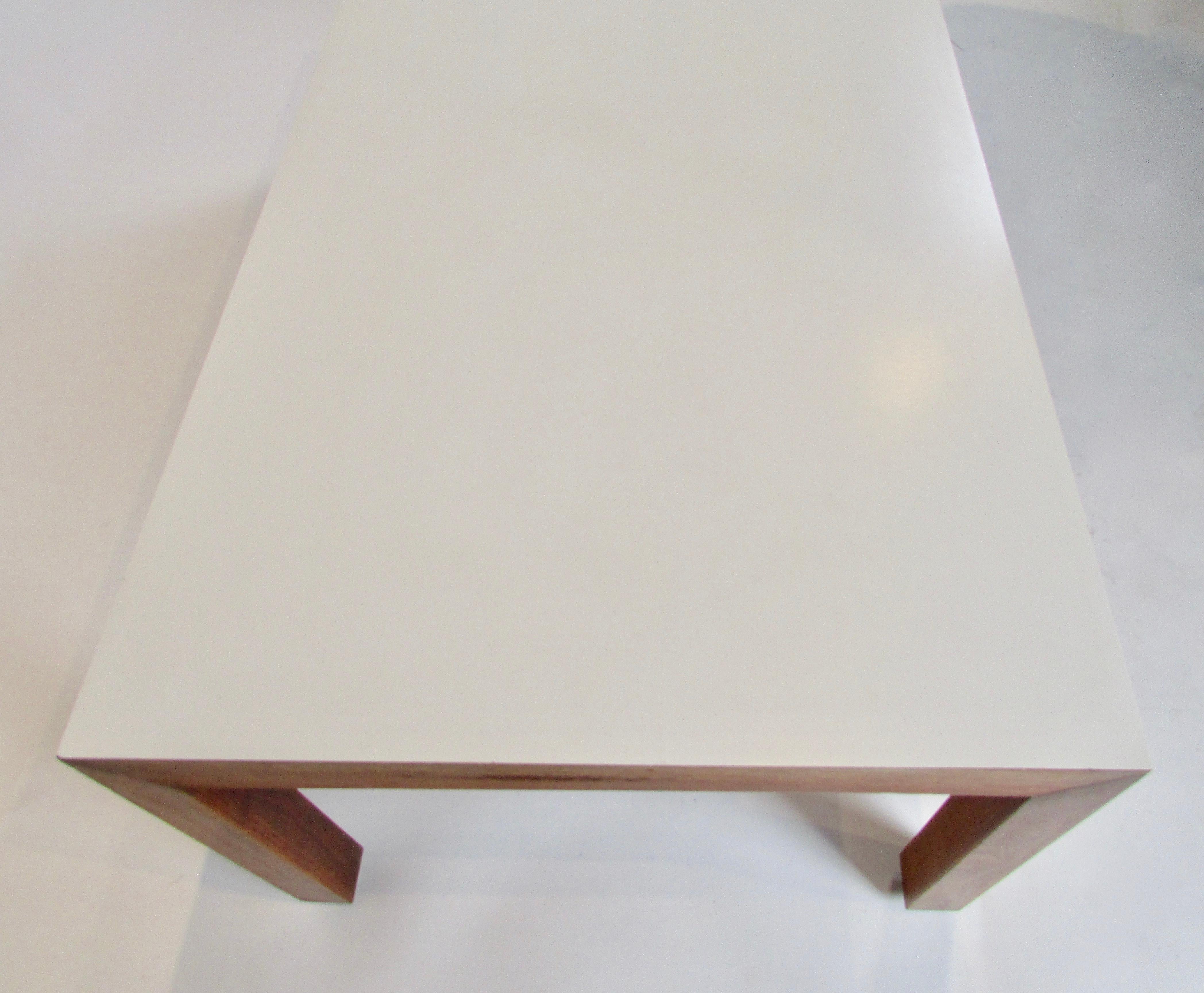 1960s Rectangular Wood Coffee Table with White Formica Laminate Top For Sale 5