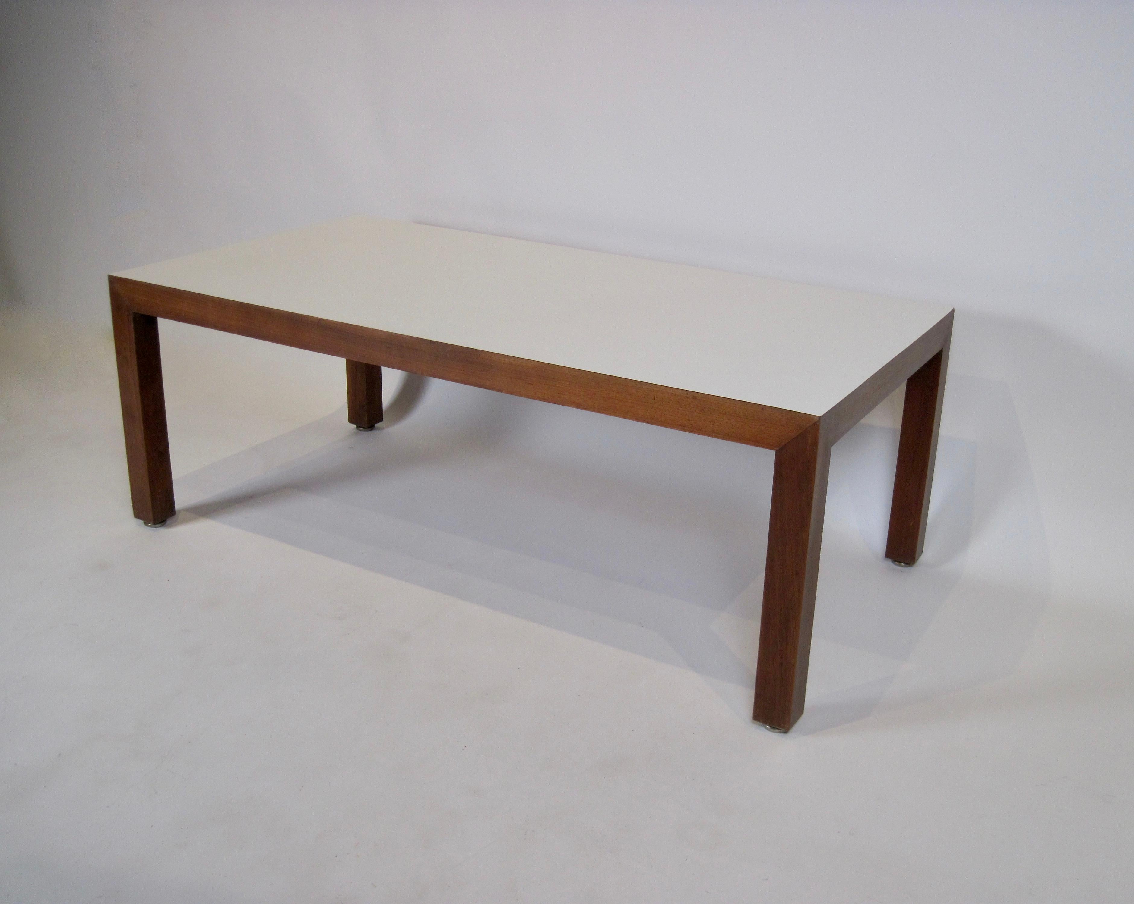 20th Century 1960s Rectangular Wood Coffee Table with White Formica Laminate Top For Sale