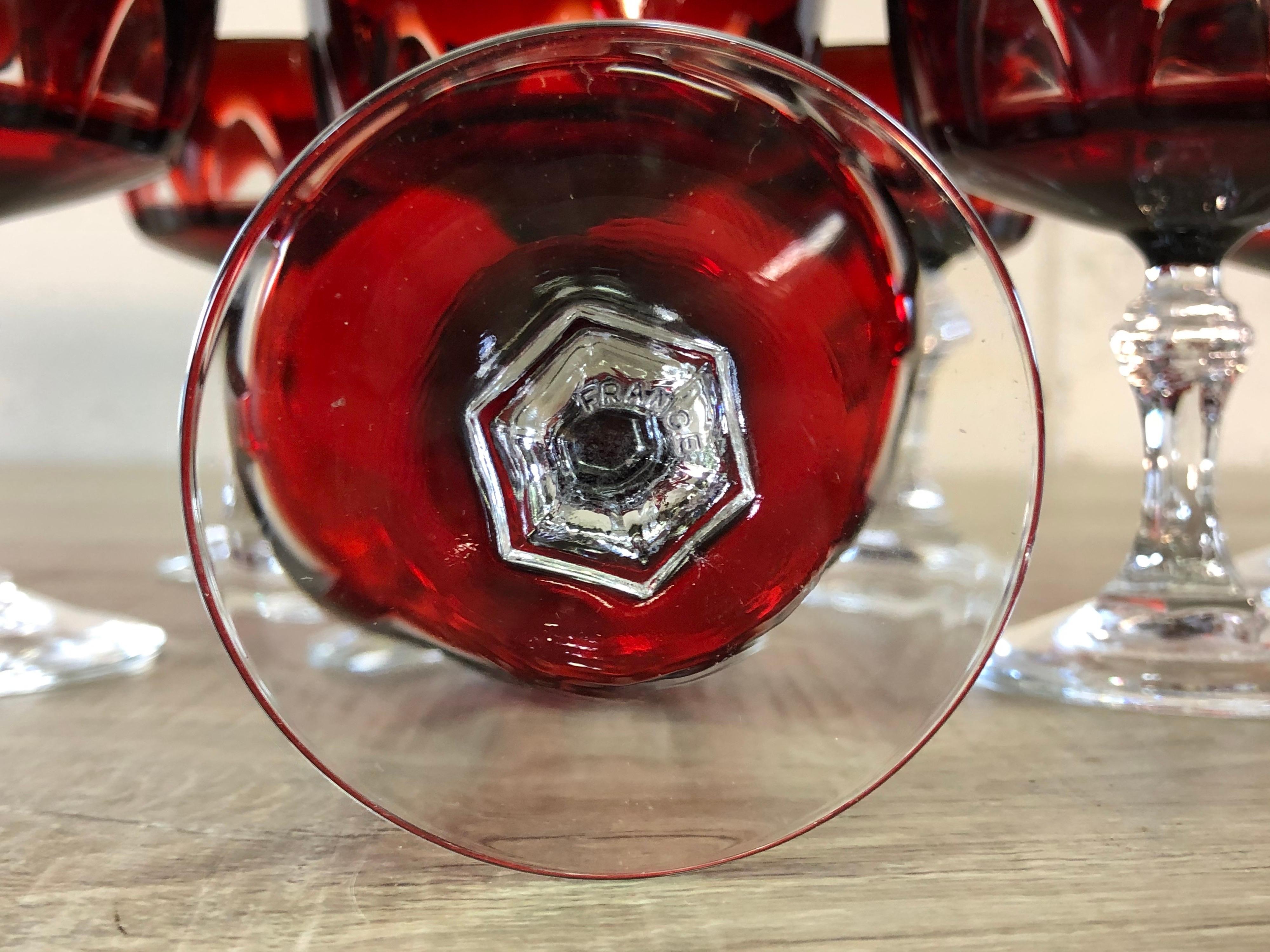 1960s Red Arched Glass Coupe Stems, Set of 8 In Good Condition In Amherst, NH