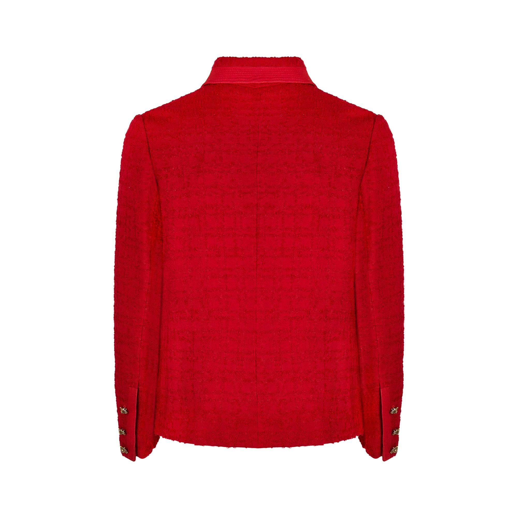 1960er Jahre Rote Boucle-Woll-Tweedjacke mit Löwenknopf Damen im Angebot