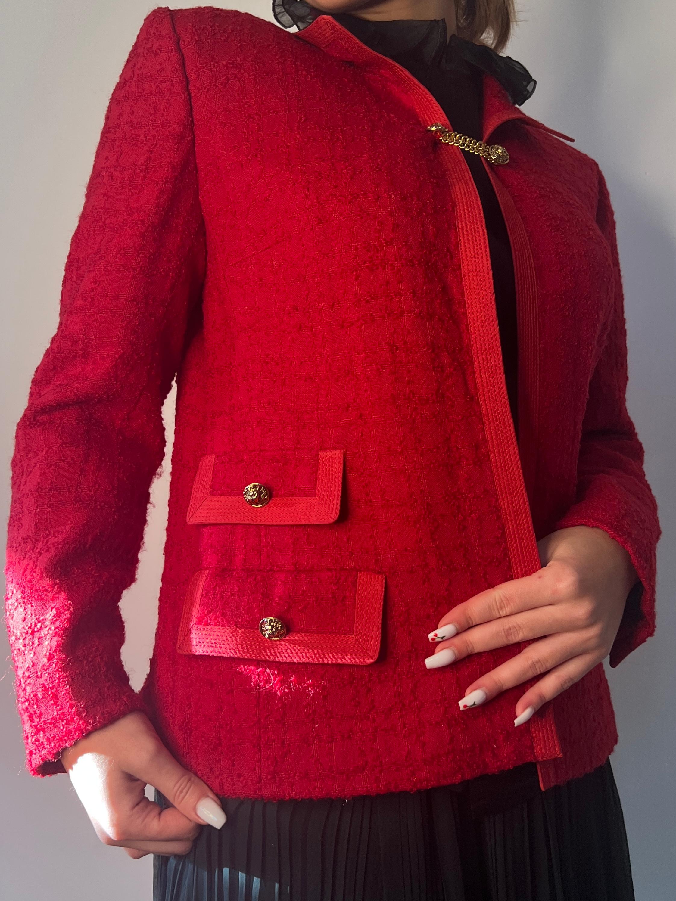1960s Red Boucle Wool Tweed and Lion Button Jacket For Sale 5