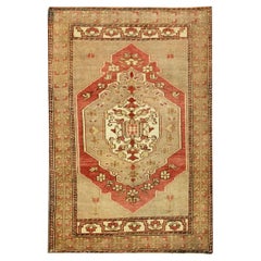 Tappeto turco vintage rosso e marrone degli anni '60, 4'1" x 6'2"