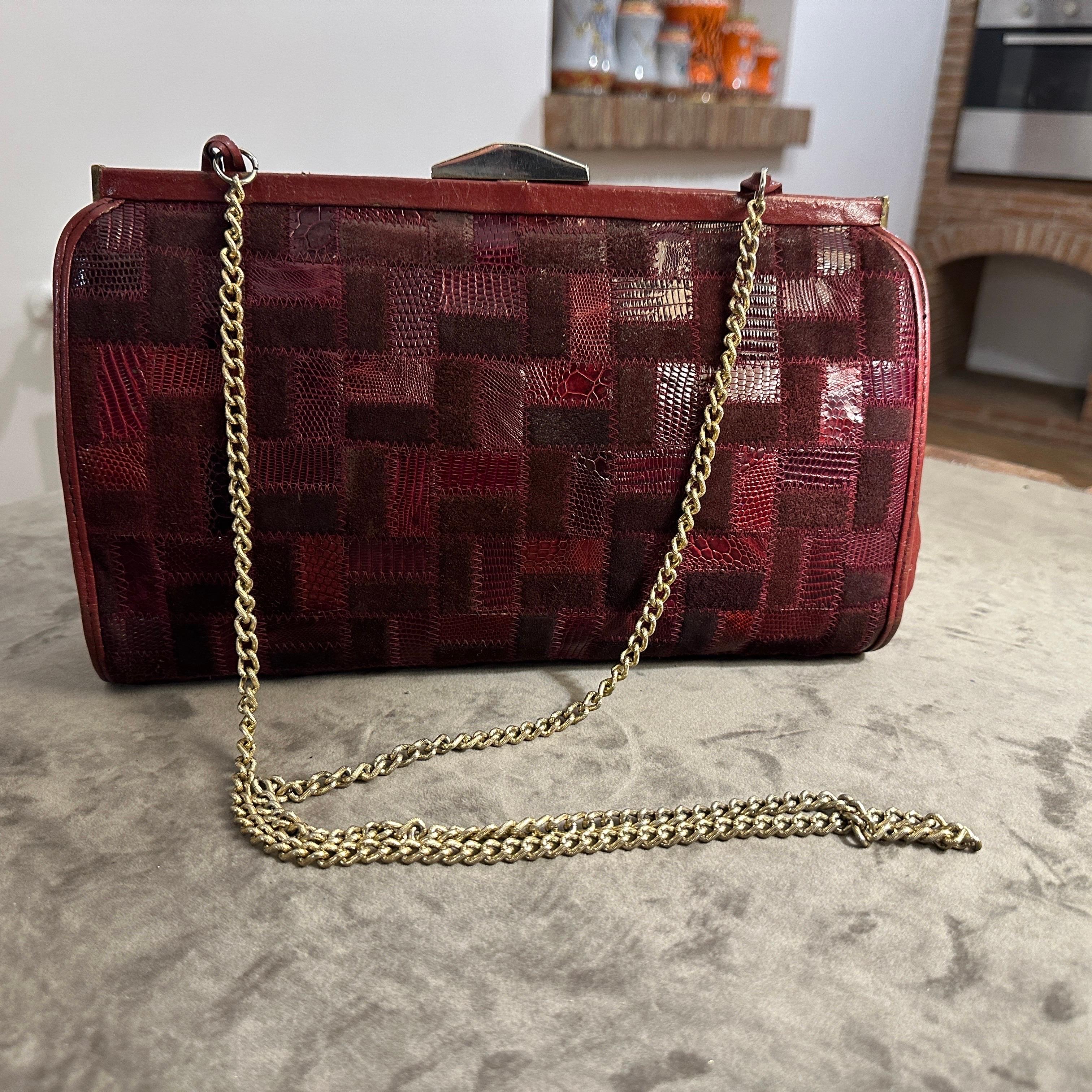 1960s Red Leather and Brass Shoulder-Bag by Niki Milano For Sale 8