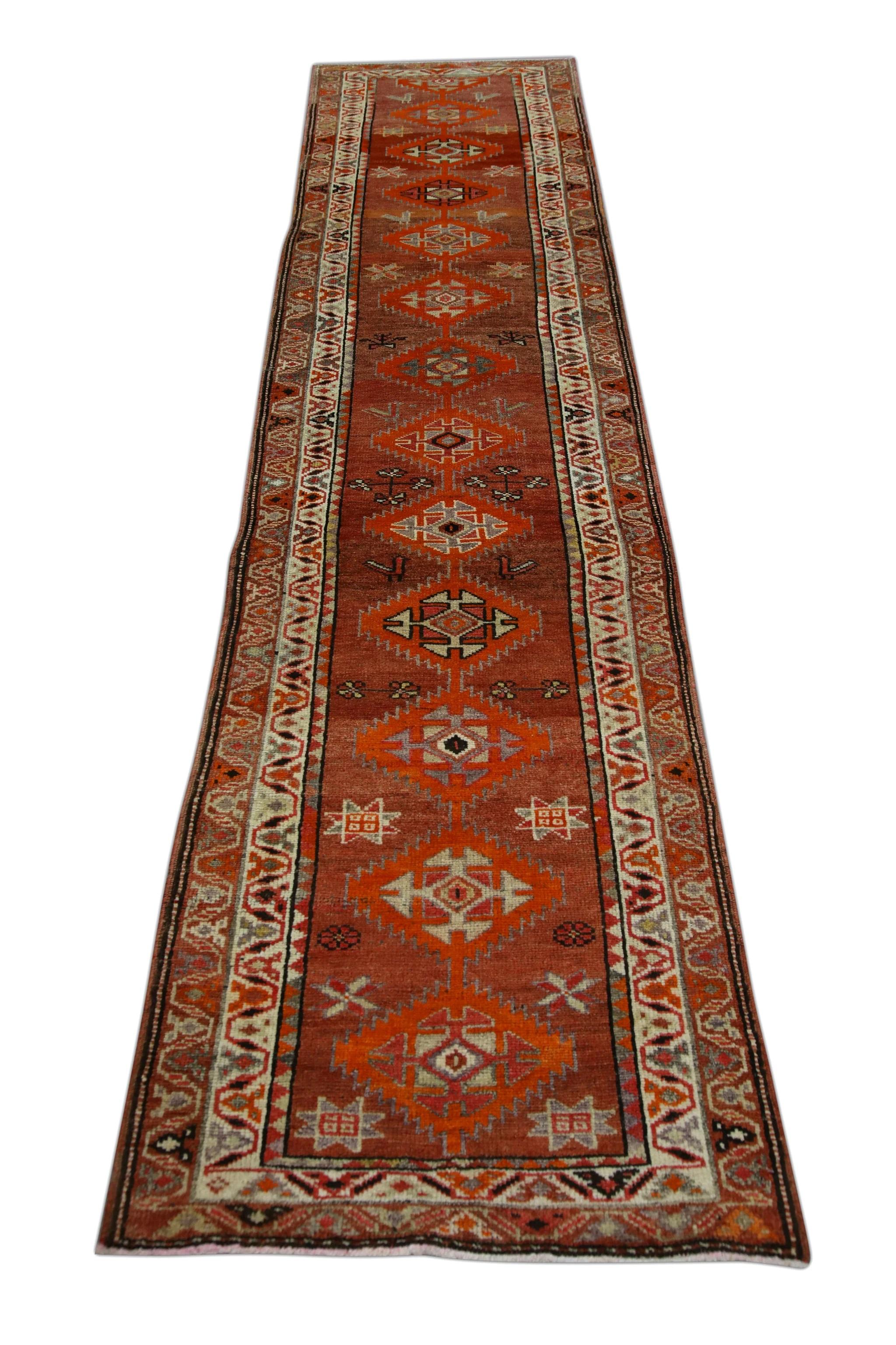 Teinture végétale 1960s Rouge & Orange Vintage Turkish Runner 2'8