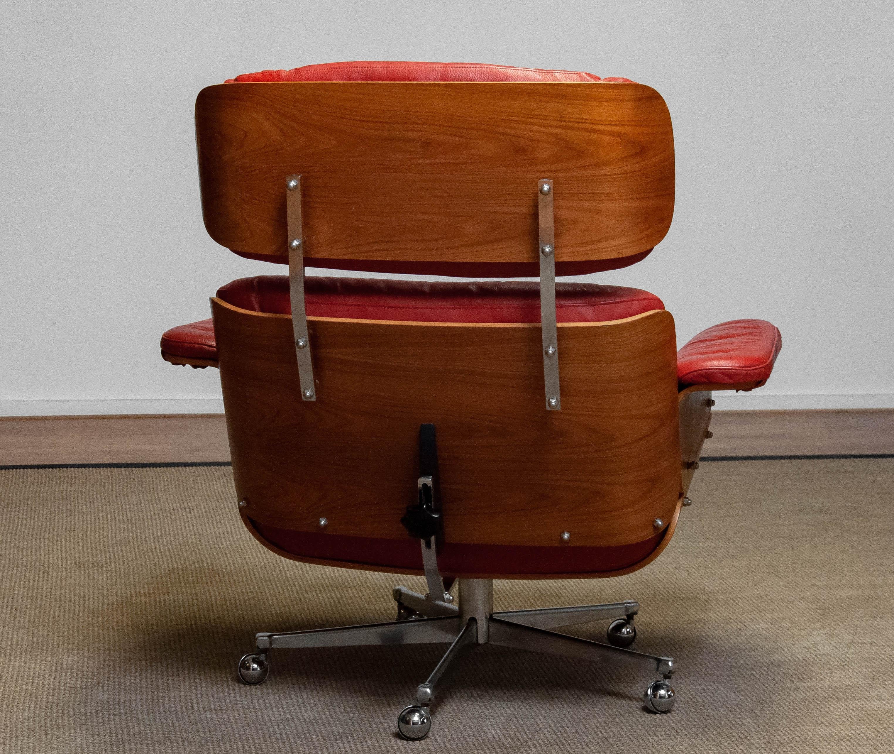 Veneer 1960s Red Reclinable Swivel Chair by Martin Stoll Giroflex with Walnut Shells  For Sale