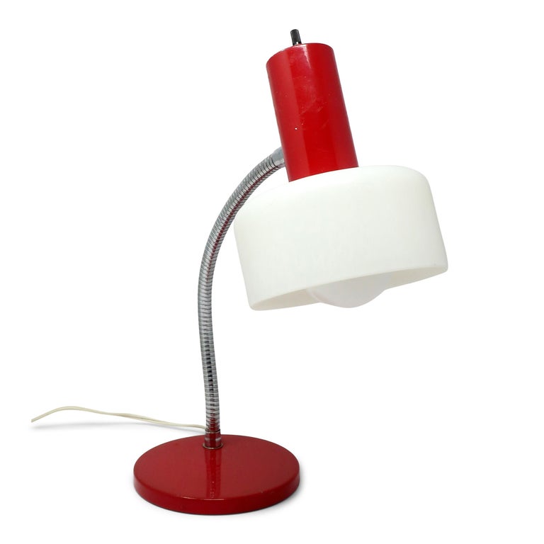 1960s Red and White Gooseneck Desk Lamp For Sale at 1stDibs