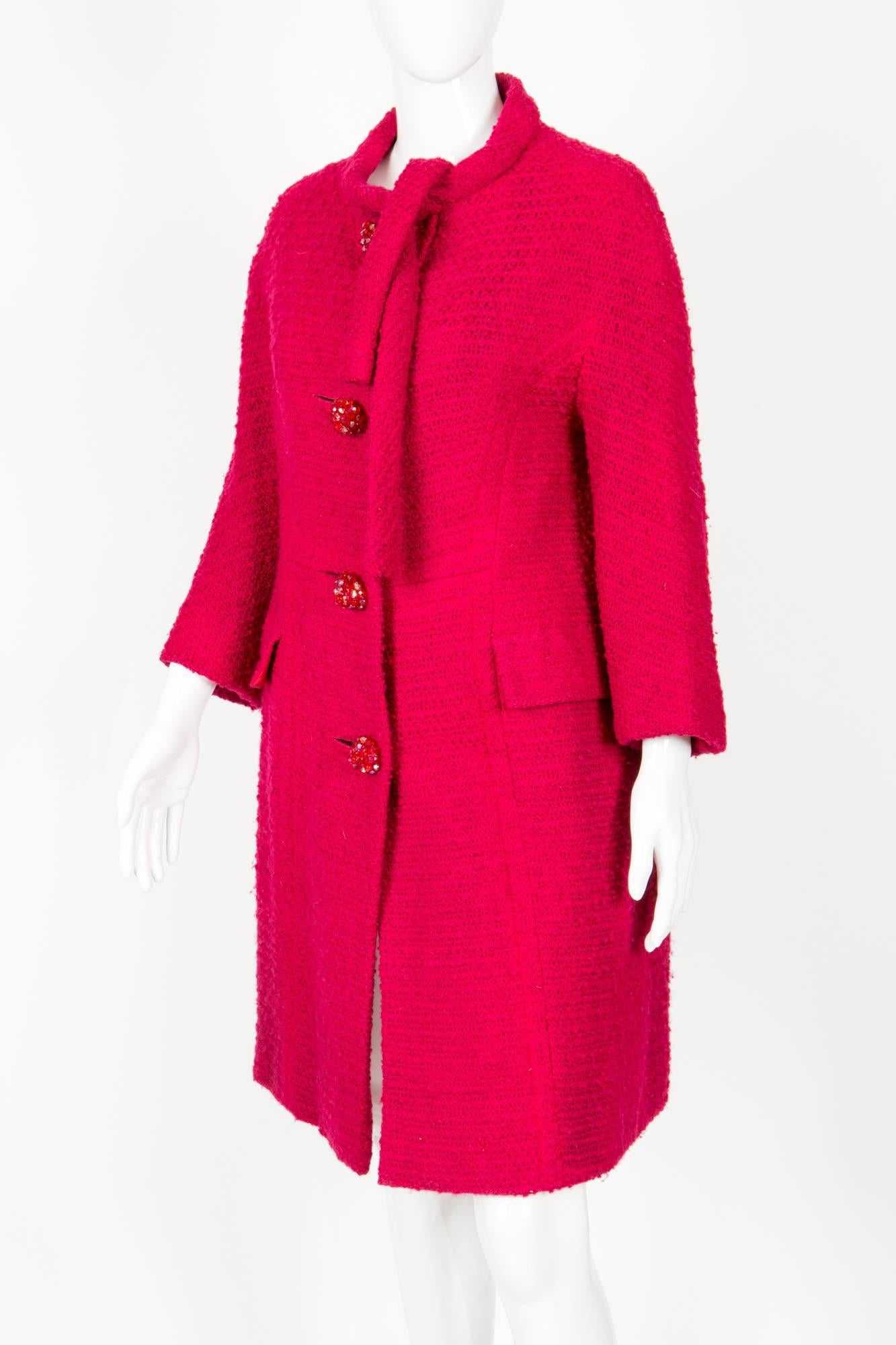 1960s Red Wool Marie Martine Coat In Good Condition For Sale In Paris, FR