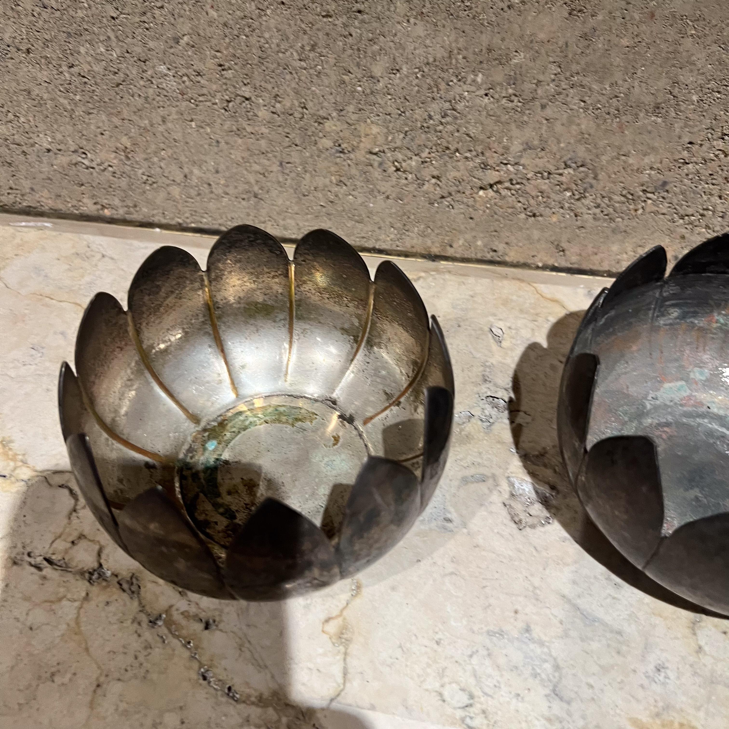 Ciotole con vaso a forma di fiore di loto in argento Reed & Barton del 1960 in vendita 2