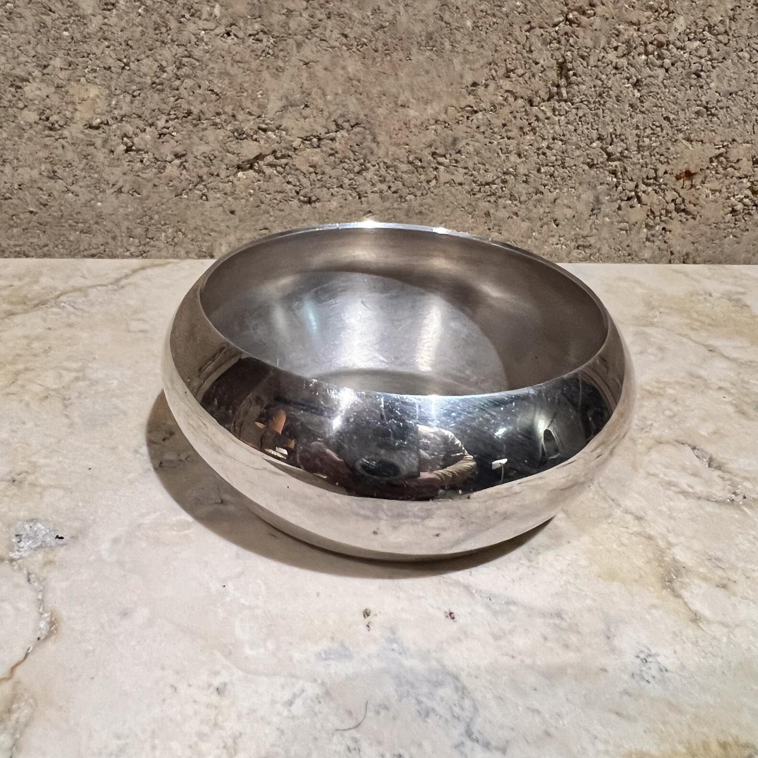 Mid-Century Modern 1960s Reed & Barton Silver Plated Mini Bowl For Sale