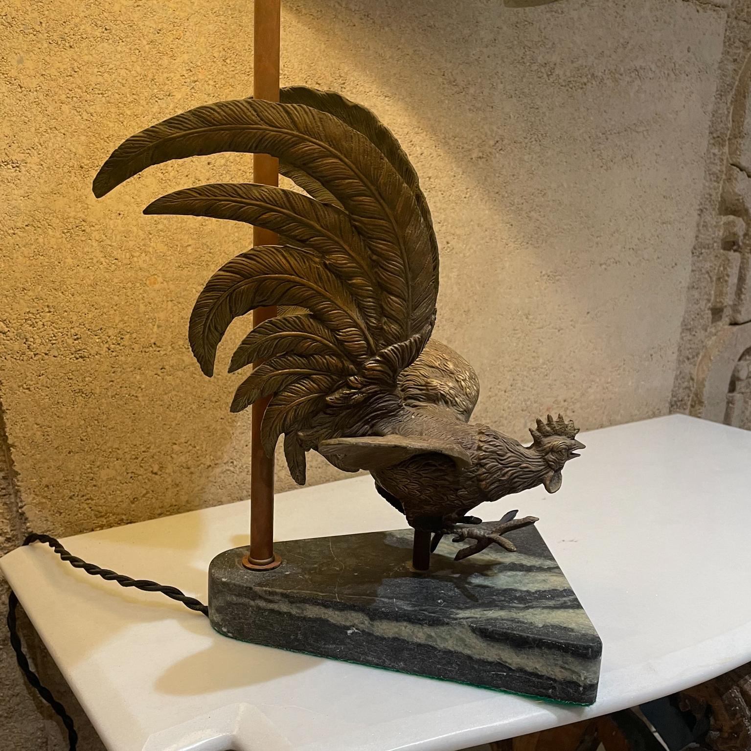 1960s Bronze Rooster Table Lamp Green Marble Base  For Sale 4