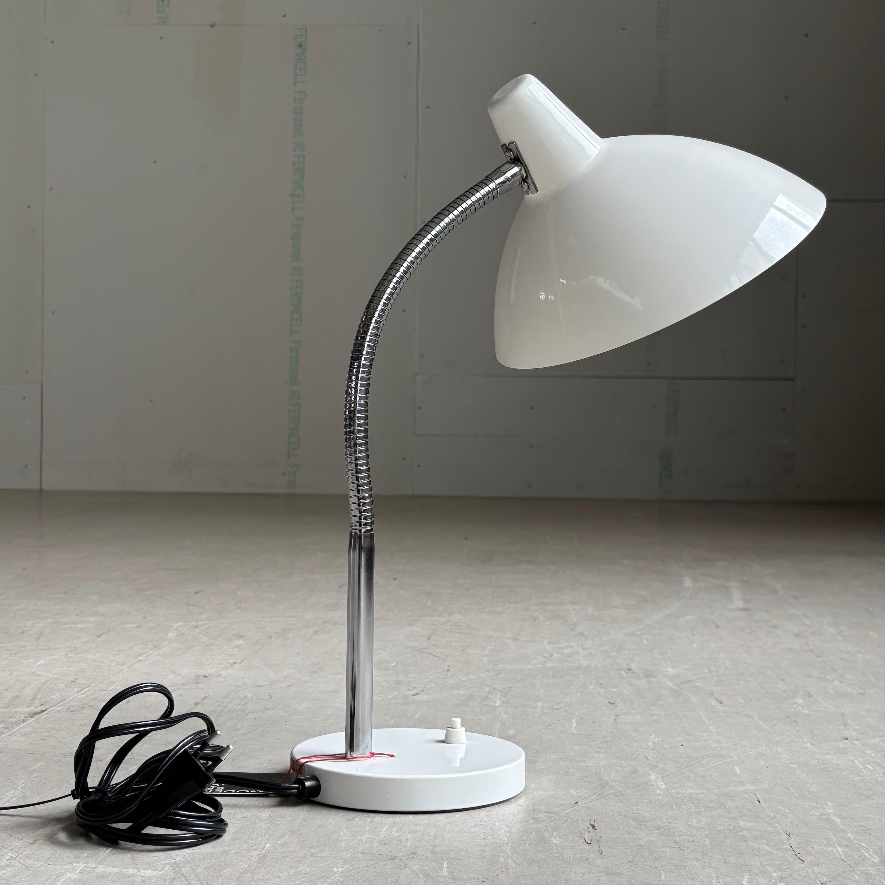 Lampada da tavolo Regent degli anni '60 (Svizzera) in vendita 3
