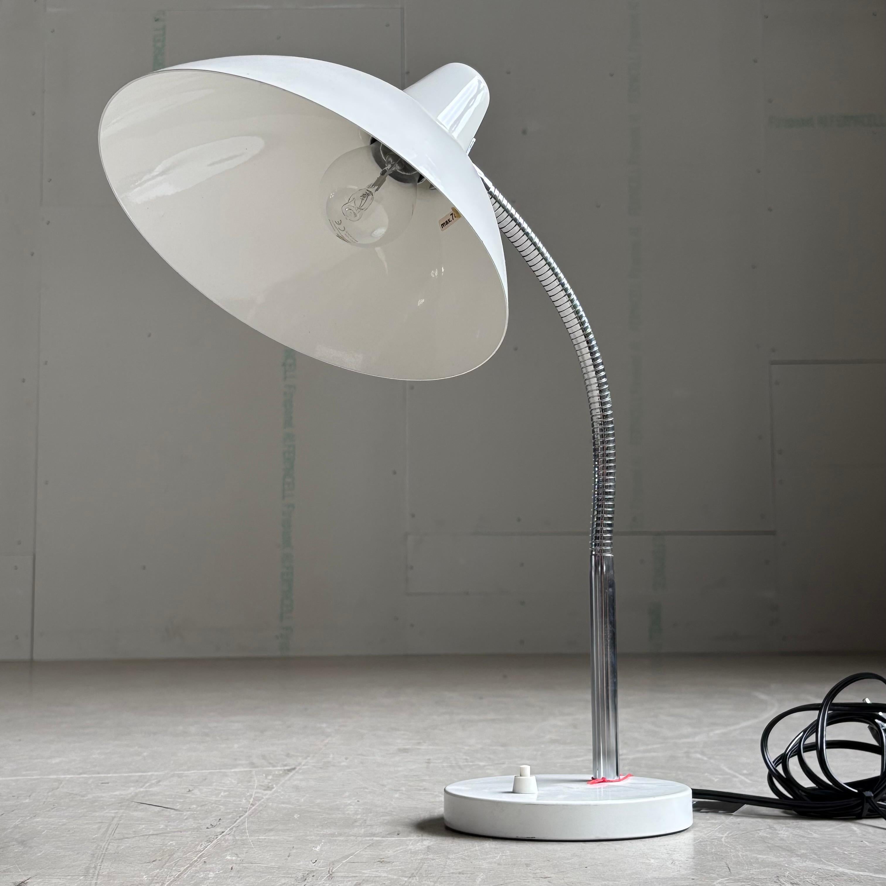 Lampada da tavolo Regent degli anni '60 (Svizzera) In condizioni buone in vendita a Bern, CH