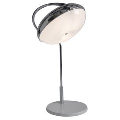 Lampada da tavolo Reggiani del 1960 con paralume ribaltabile a 360 gradi, Italia