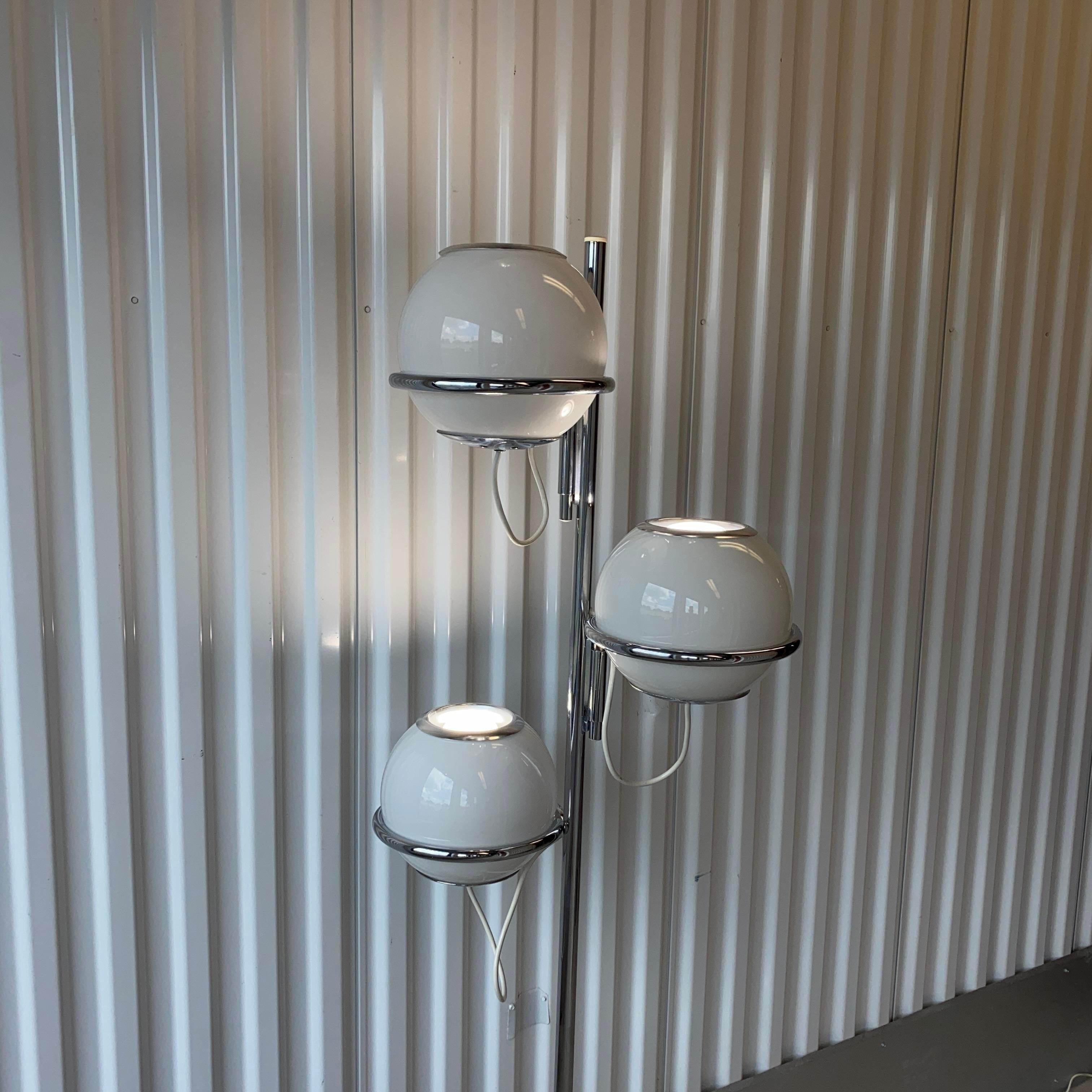 1960s, Reggiani Three Orb Chrome and Marble Floor Lamp For Sale 2
