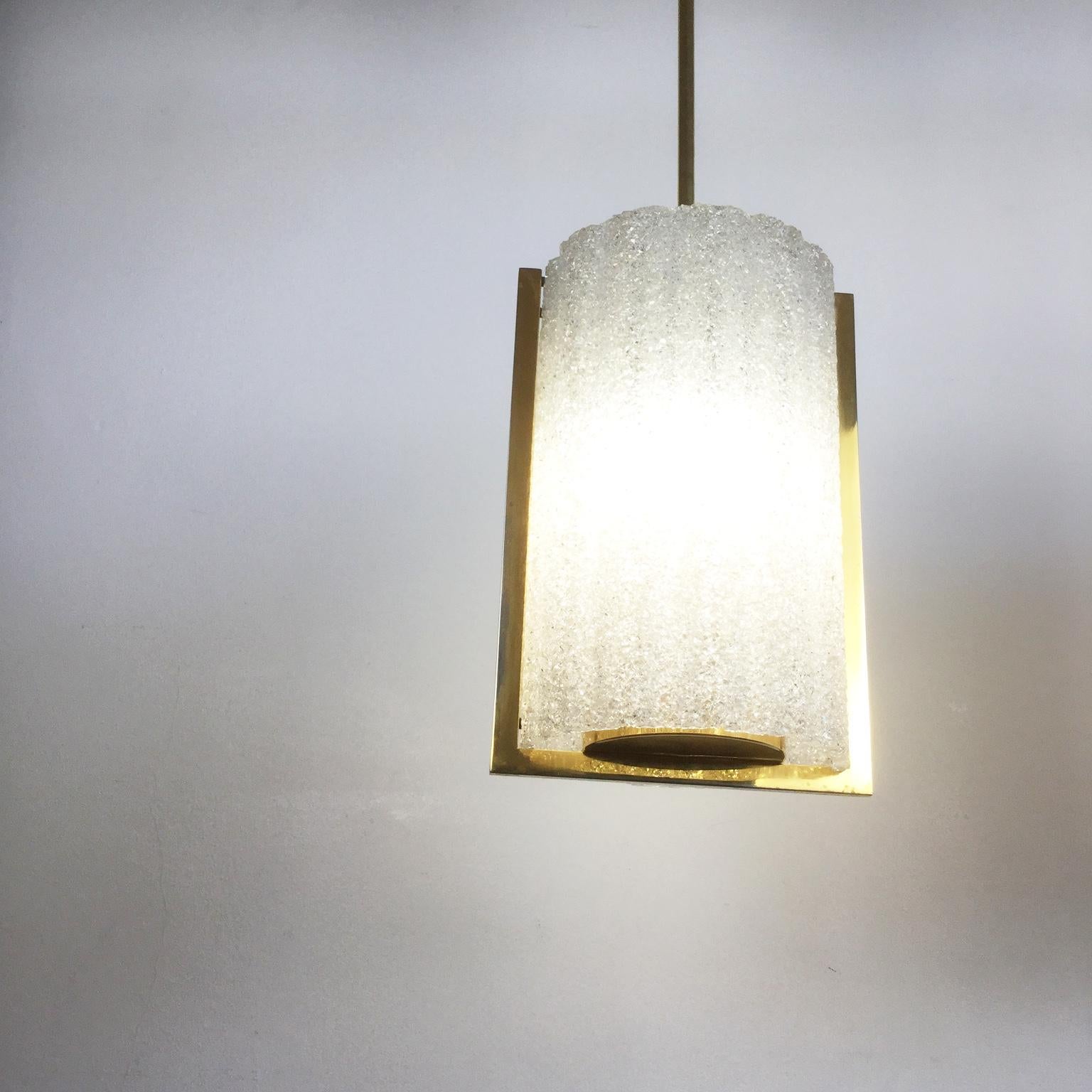 Mid-20th Century 1960s Resin and Brass Pendant Ceiling Lights, Set of 4 For Sale