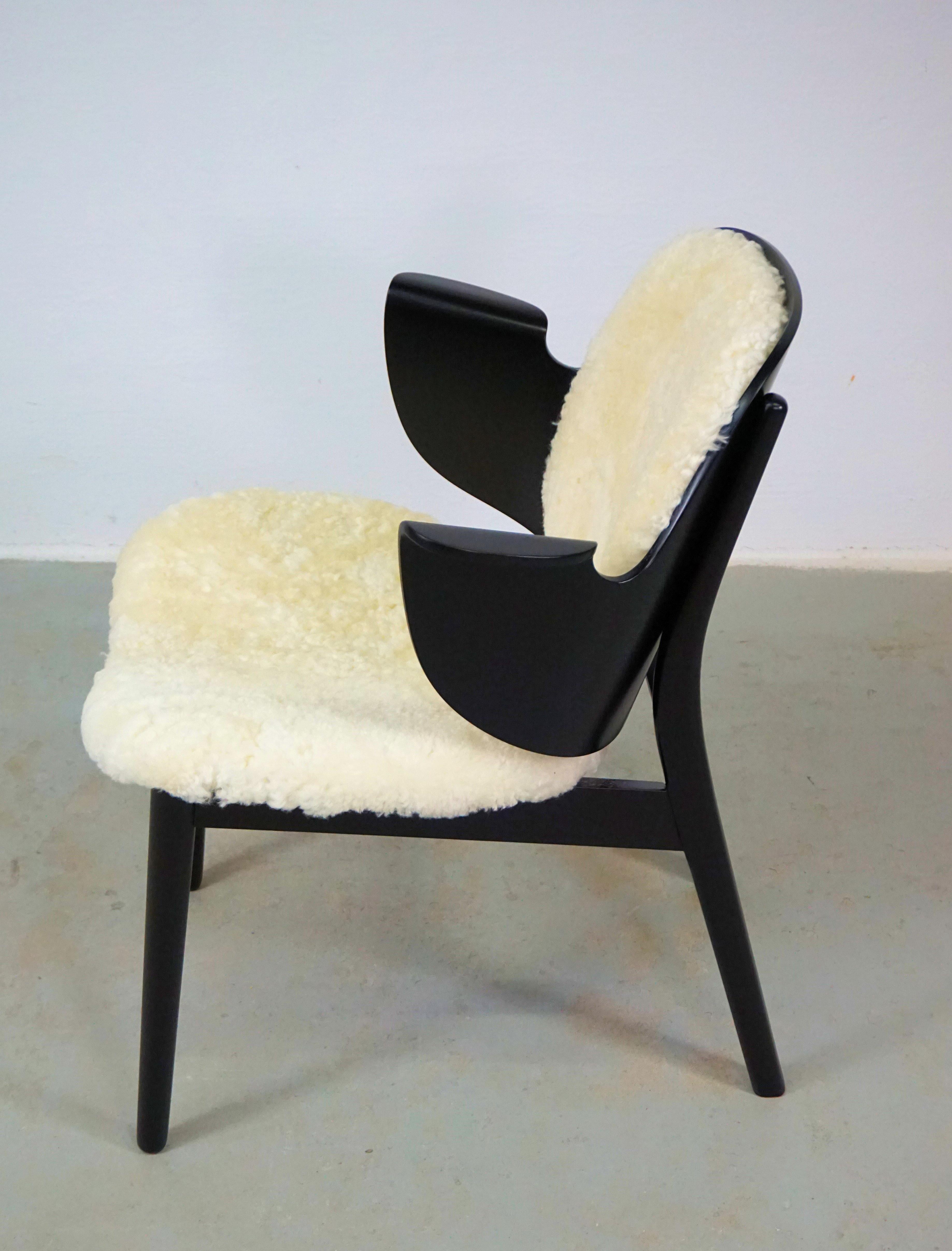 Sillón Hans Olsen 107 de los años 60, restaurado y acabado, retapizado con piel de oveja Danés en venta