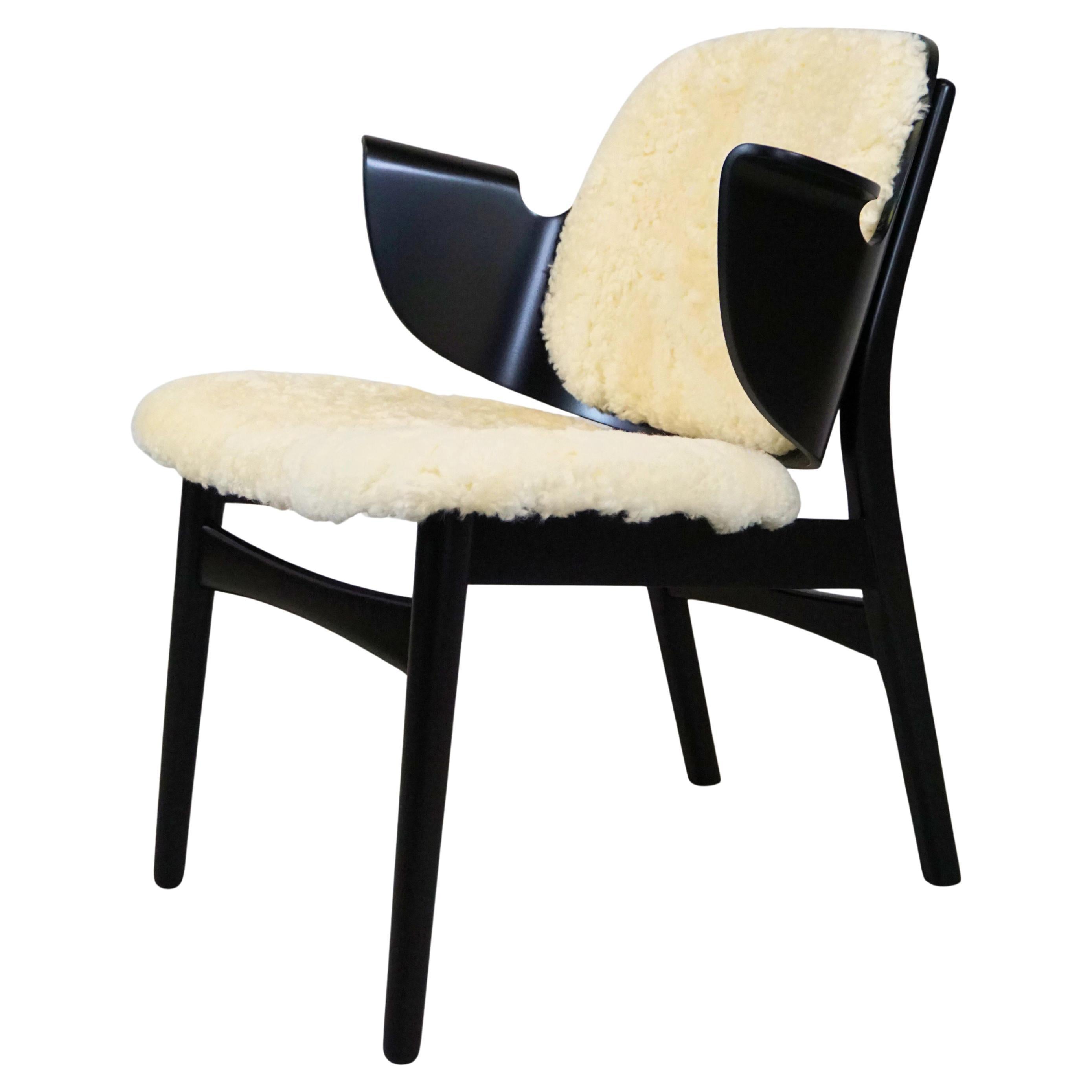 Sillón Hans Olsen 107 de los años 60, restaurado y acabado, retapizado con piel de oveja en venta