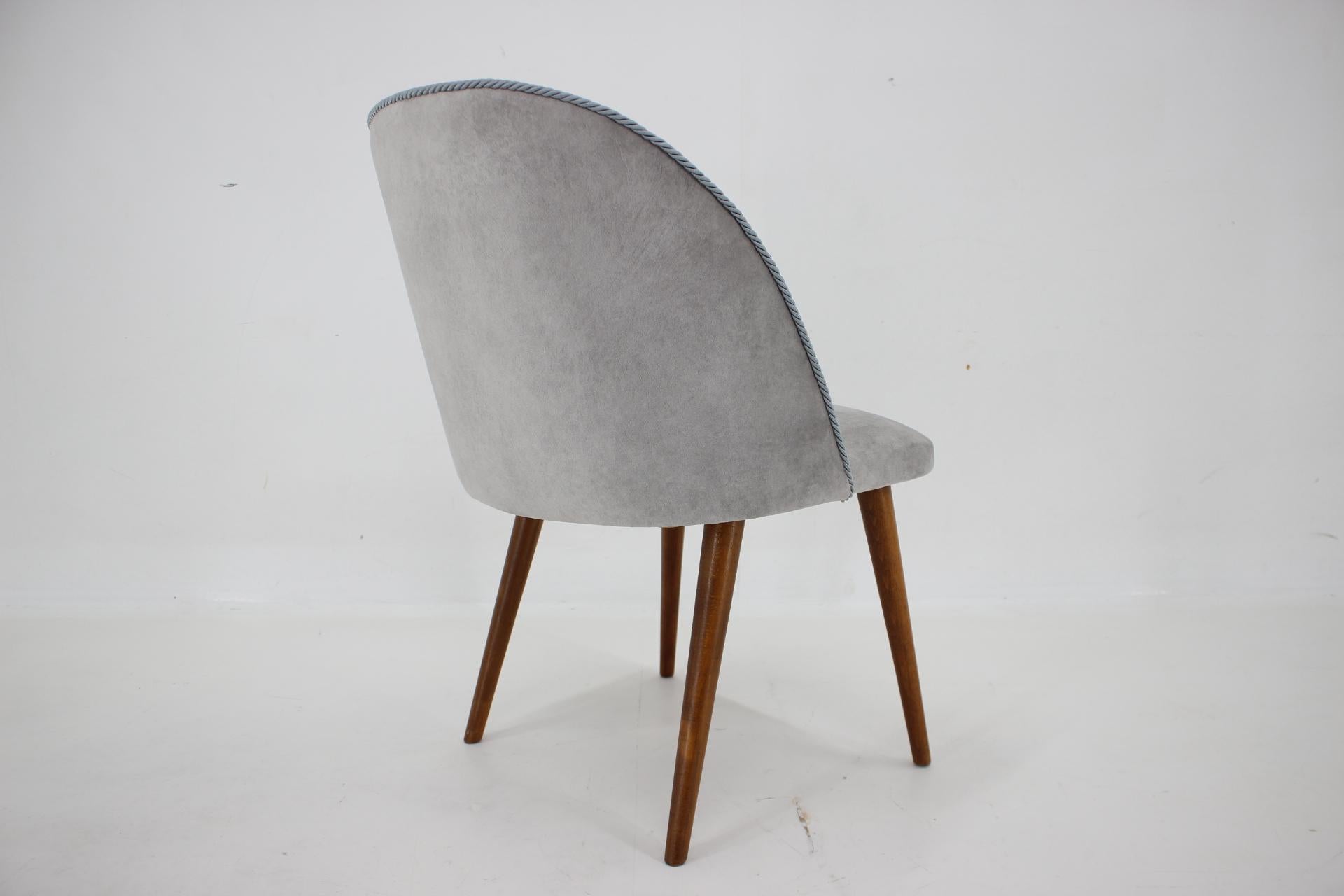 1960s Restored Side or Desk Lounge Chair, Czechoslovakia For Sale 8