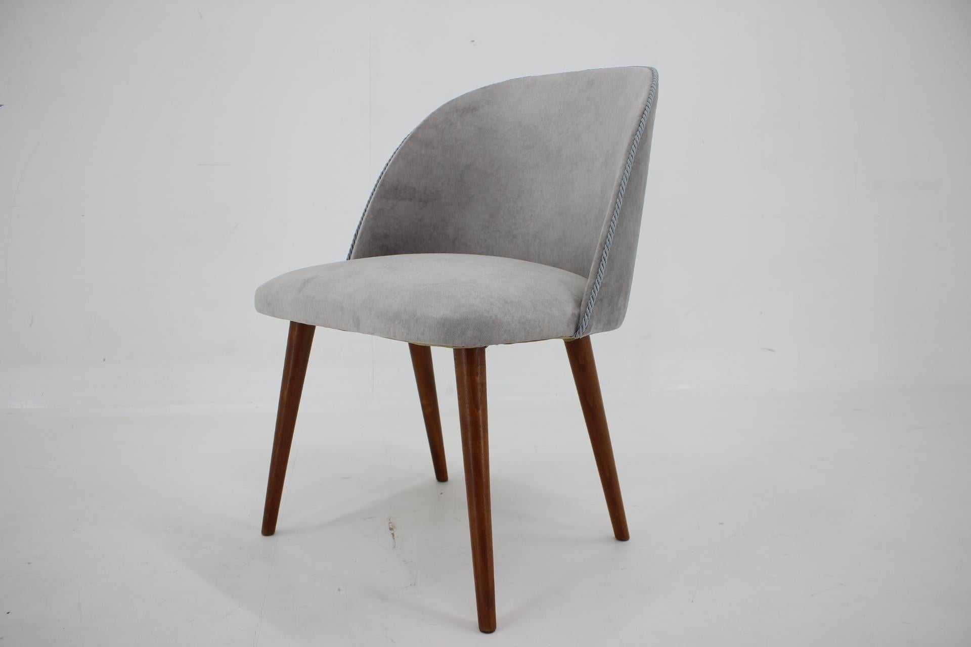 1960s Restored Side or Desk Lounge Chair, Czechoslovakia For Sale 11